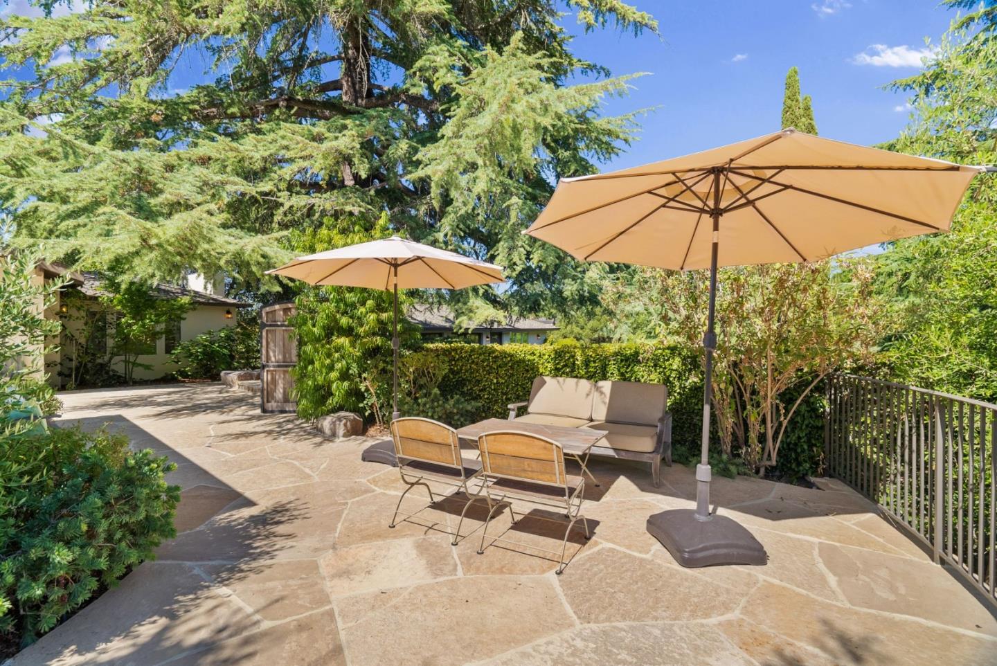 Los Gatos, California, 95032, United States, 4 Bedrooms Bedrooms, ,4 BathroomsBathrooms,Residential,For Sale,1918329