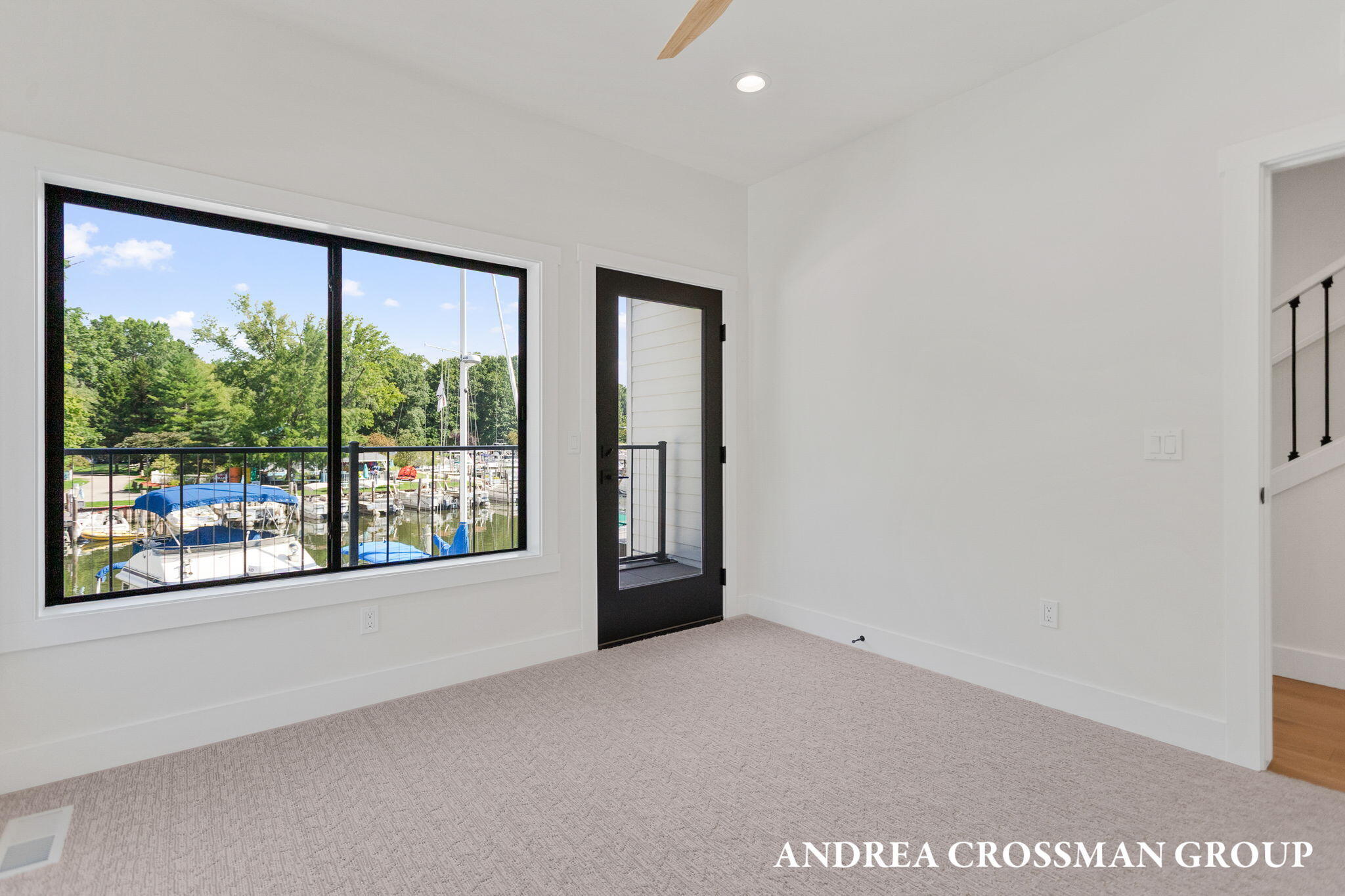 South Haven, Michigan, 49090, United States, 3 Bedrooms Bedrooms, ,3 BathroomsBathrooms,Residential,For Sale,1987692