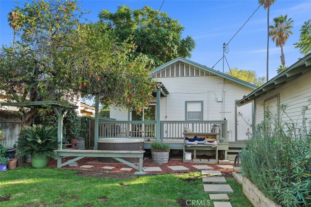 Riverside, California, 92507, United States, 2 Bedrooms Bedrooms, ,1 BathroomBathrooms,Residential,For Sale,1987863