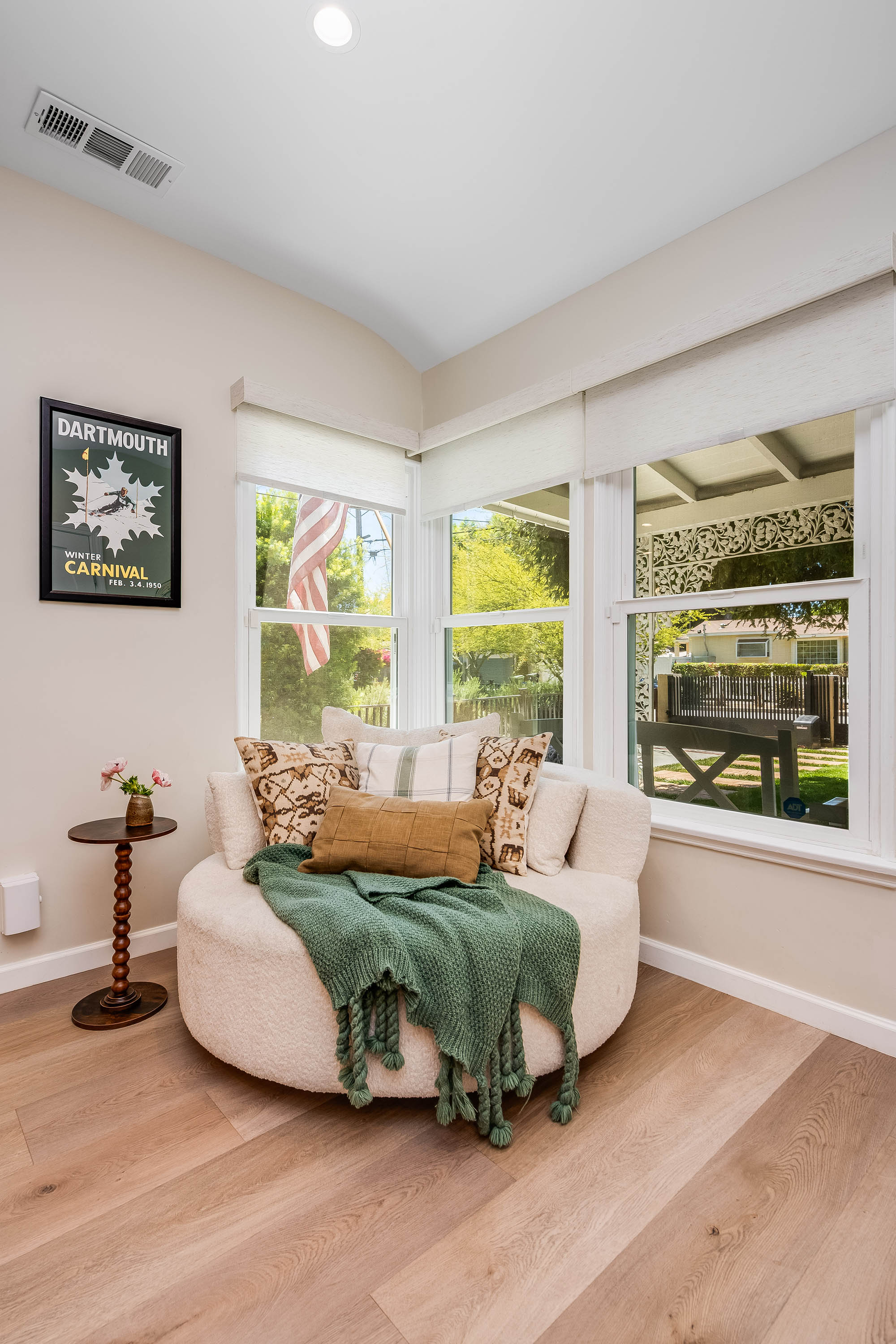  5320 Irvine Avenue - 物件實景