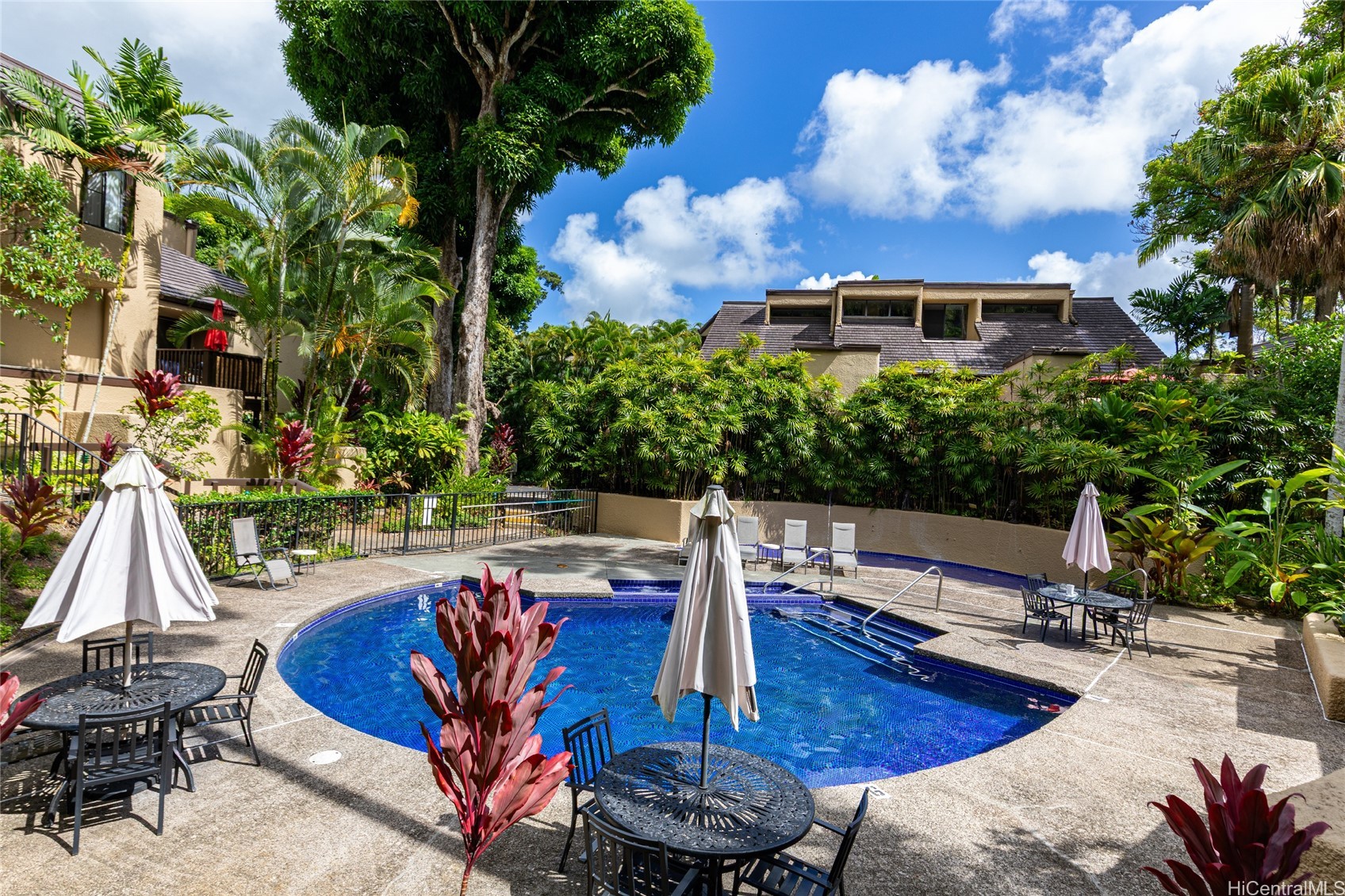 Kaneohe, Hawaii, 96744, United States, 2 Bedrooms Bedrooms, ,3 BathroomsBathrooms,Residential,For Sale,1988313