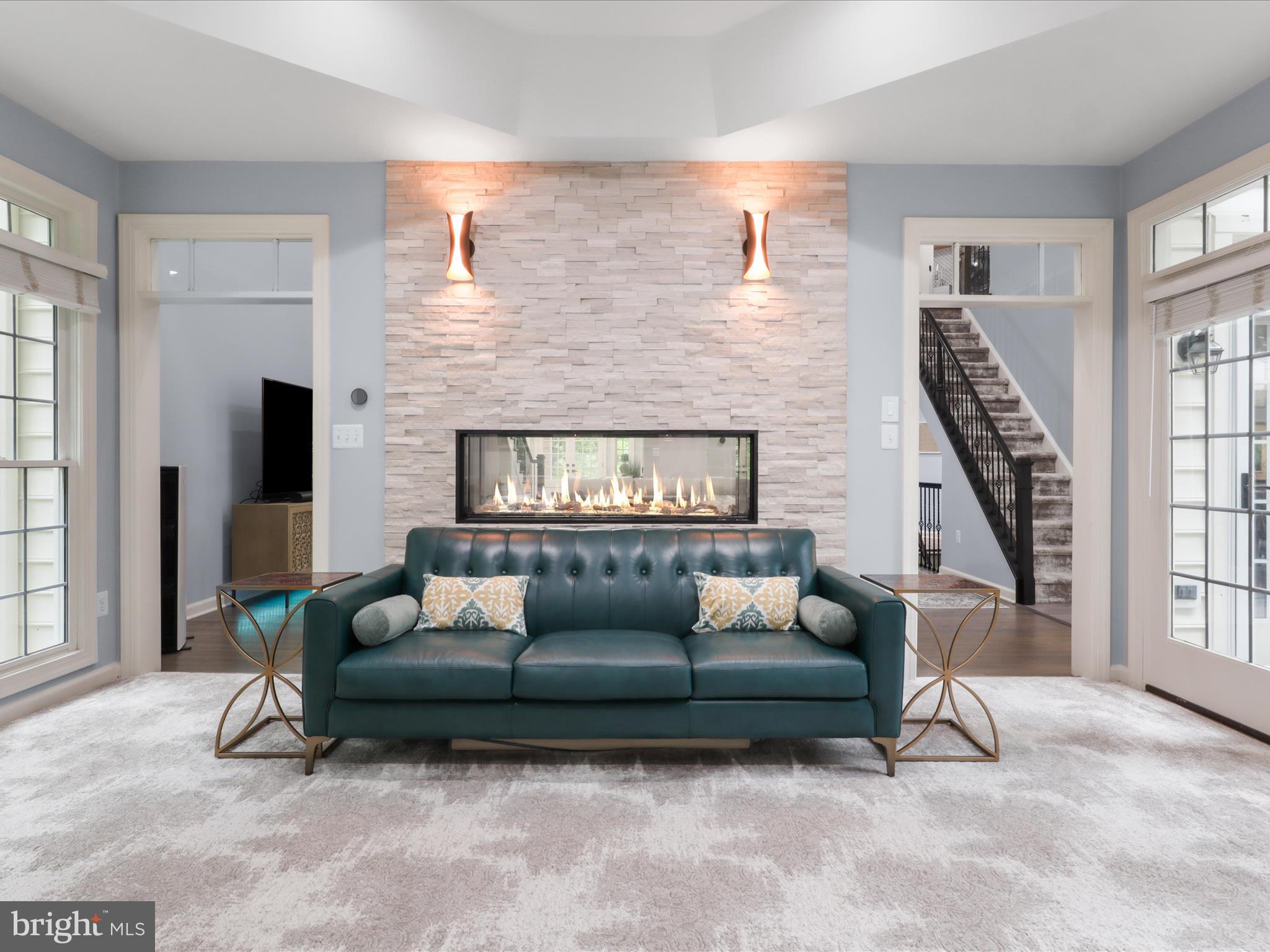 Fairfax Station, Virginia, 22039, United States, 5 Bedrooms Bedrooms, ,6 BathroomsBathrooms,Residential,For Sale,1810572