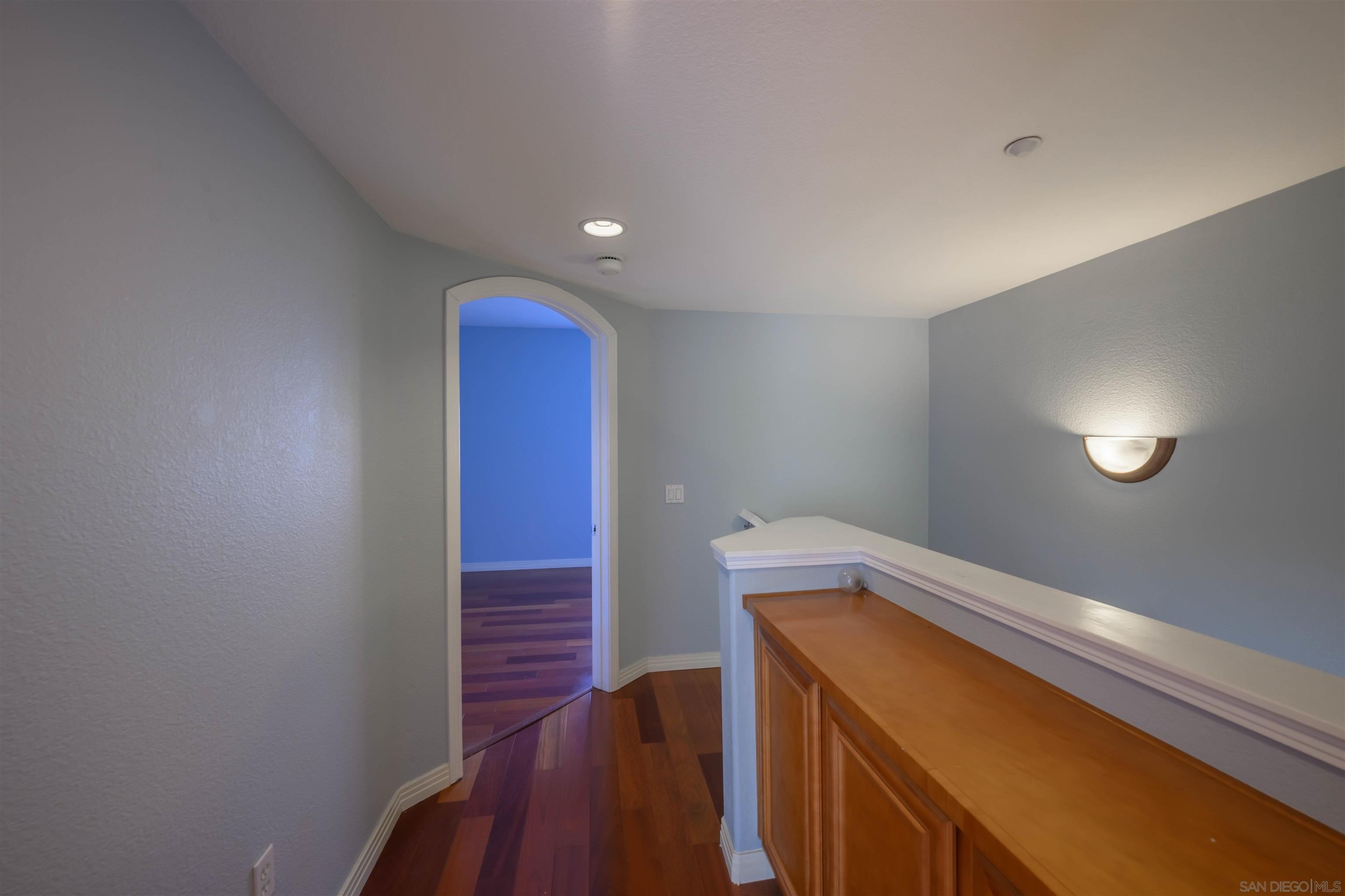 San Diego, California, 92101, United States, 2 Bedrooms Bedrooms, ,3 BathroomsBathrooms,Residential,For Sale,1713203