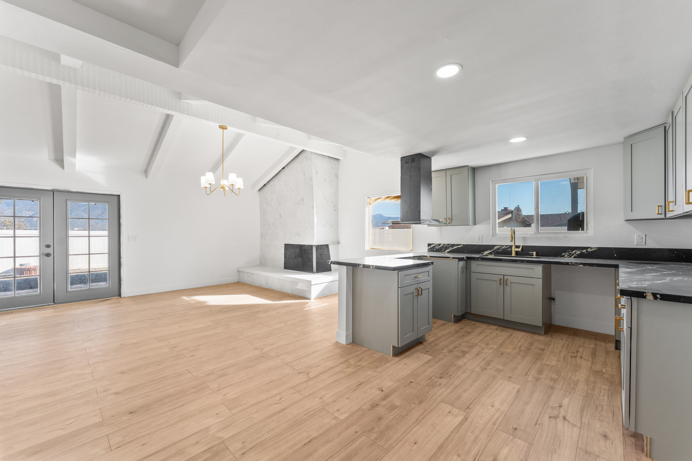 Rialto, California, 92376, United States, 4 Bedrooms Bedrooms, ,2 BathroomsBathrooms,Residential,For Sale,2006386