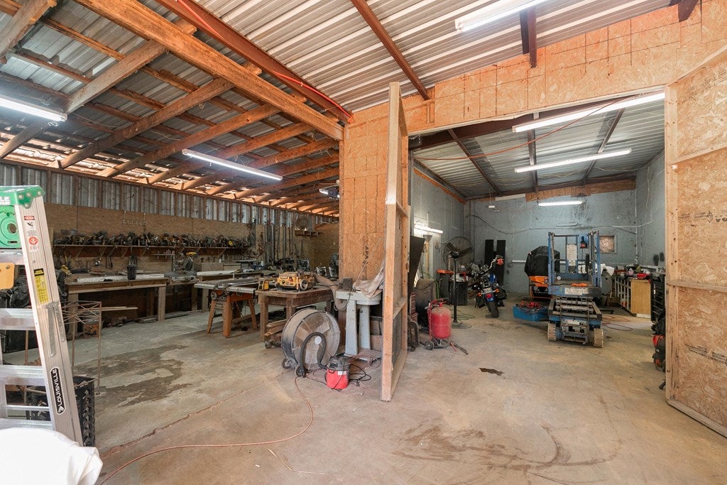 Midland City, Alabama, 36350, United States, 4 Bedrooms Bedrooms, ,3 BathroomsBathrooms,Residential,For Sale,1989153