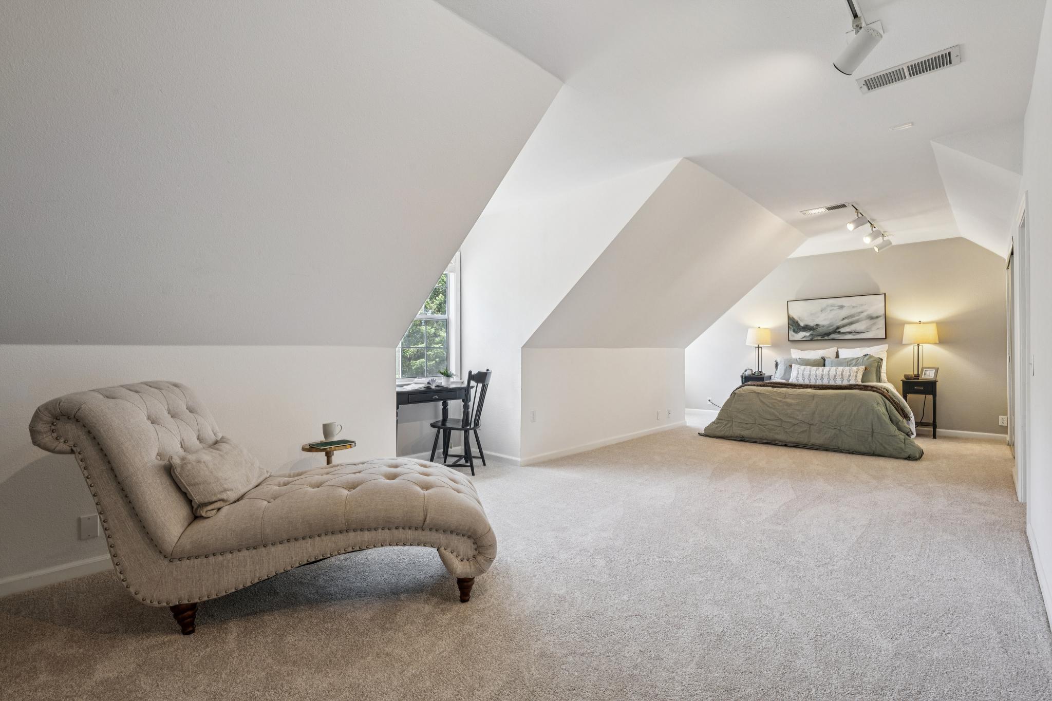  Elegant Northeast Santa Rosa Home on .5 Acres - 物件實景