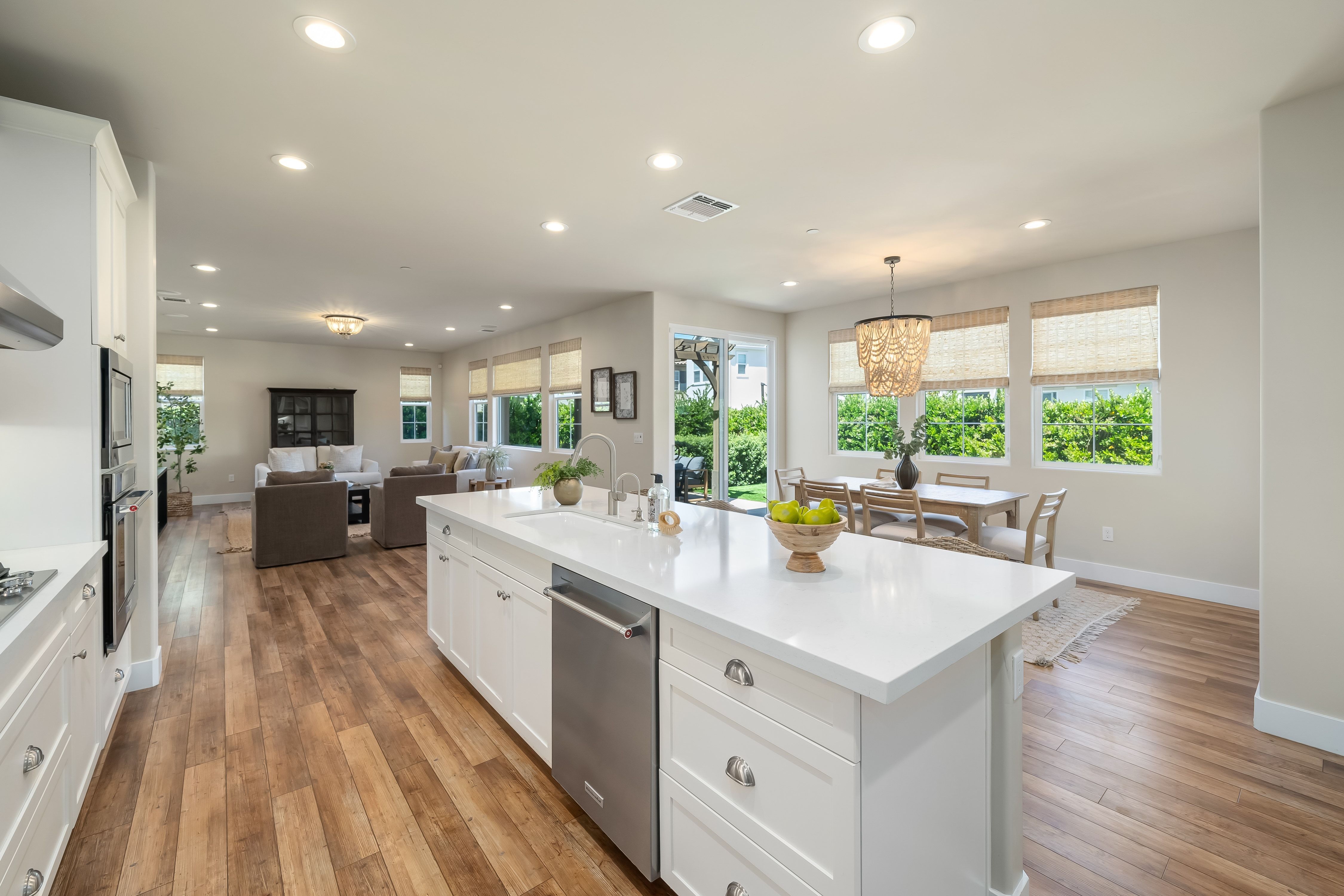  Premier Corner Residence in Creekstone at the Village - 物件實景