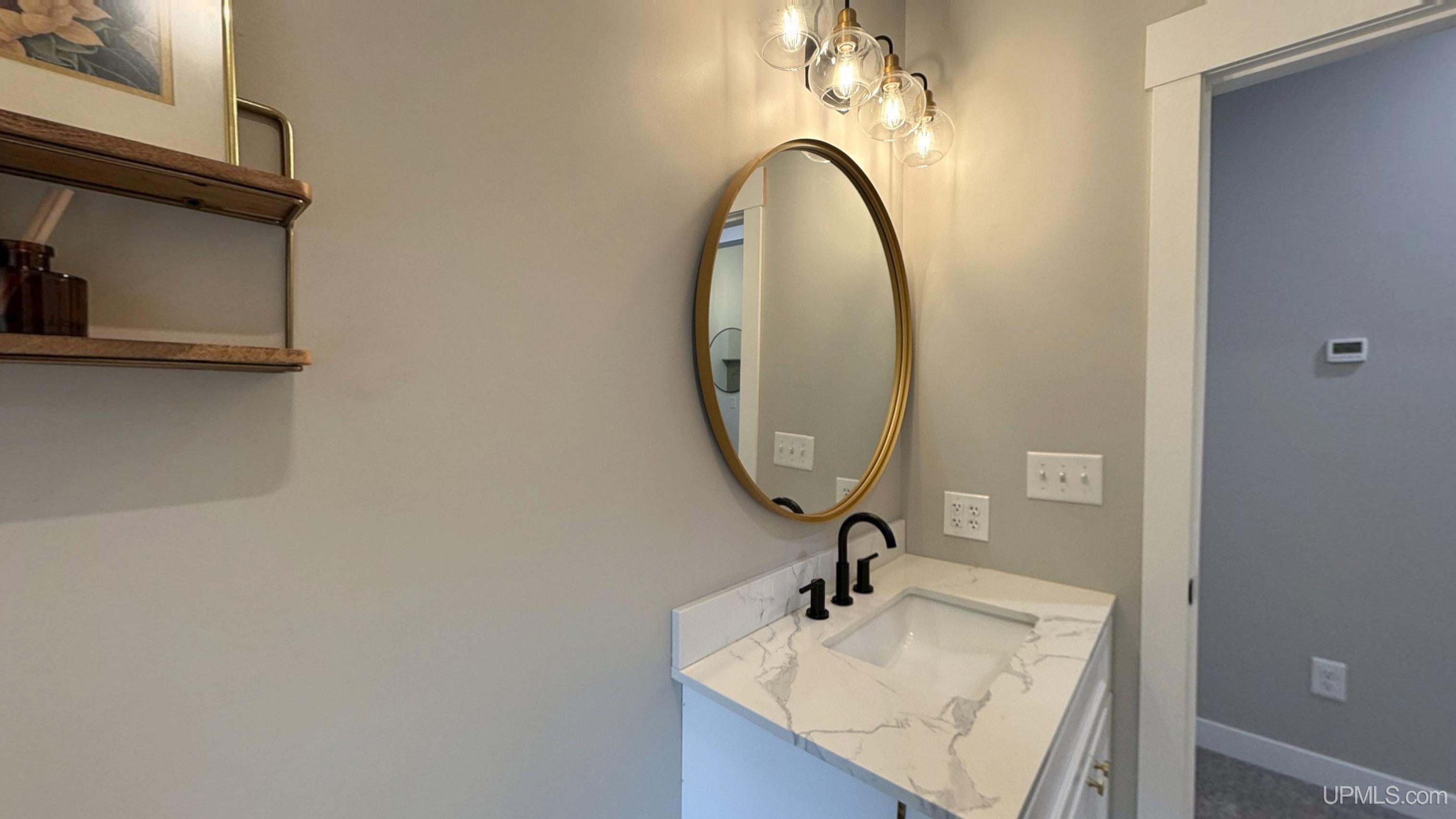 Hancock, Michigan, 49930, United States, 3 Bedrooms Bedrooms, ,3 BathroomsBathrooms,Residential,For Sale,1901071