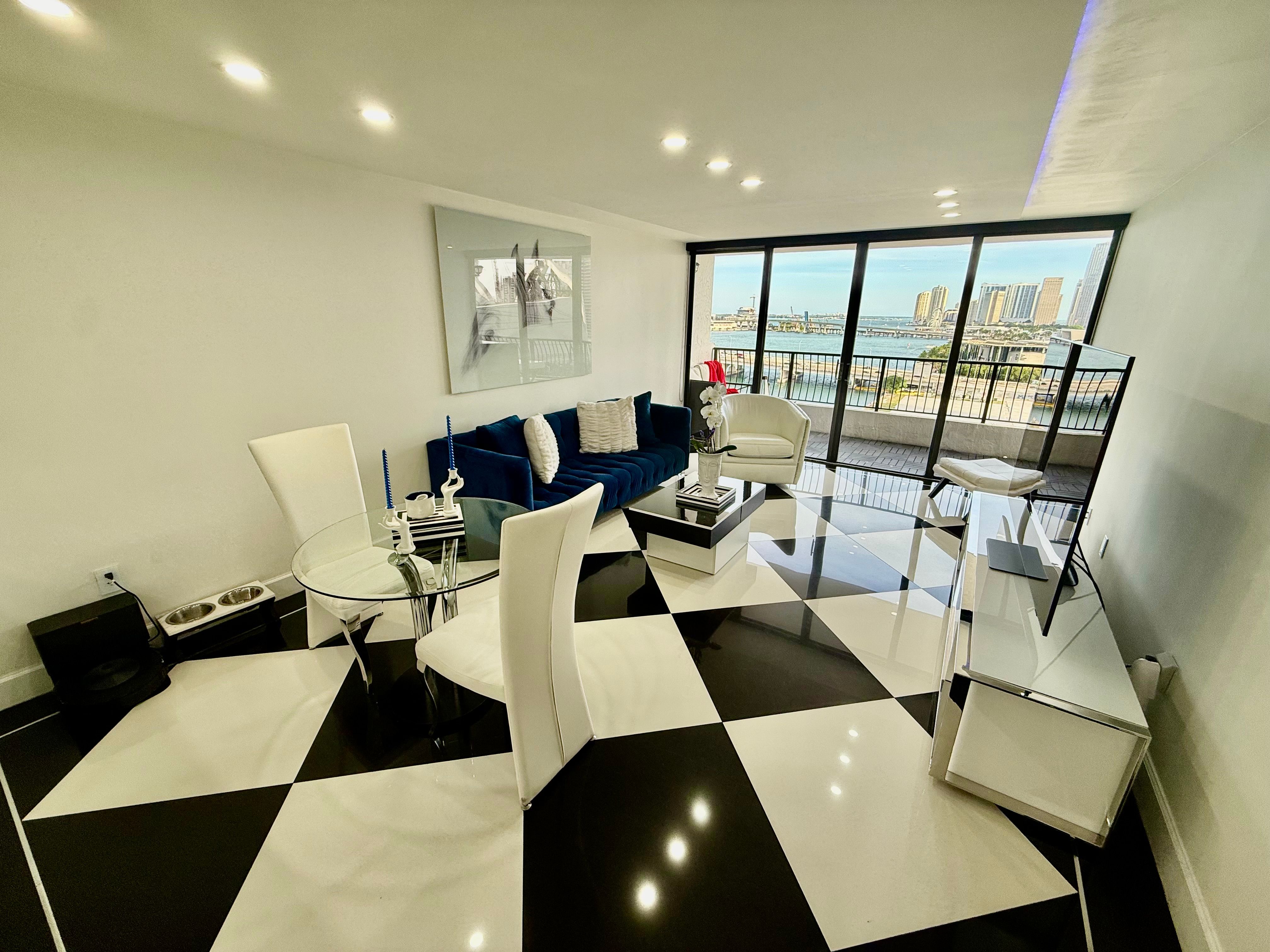  555 NE 15th St, Miami, FL, 33132 - 物件實景