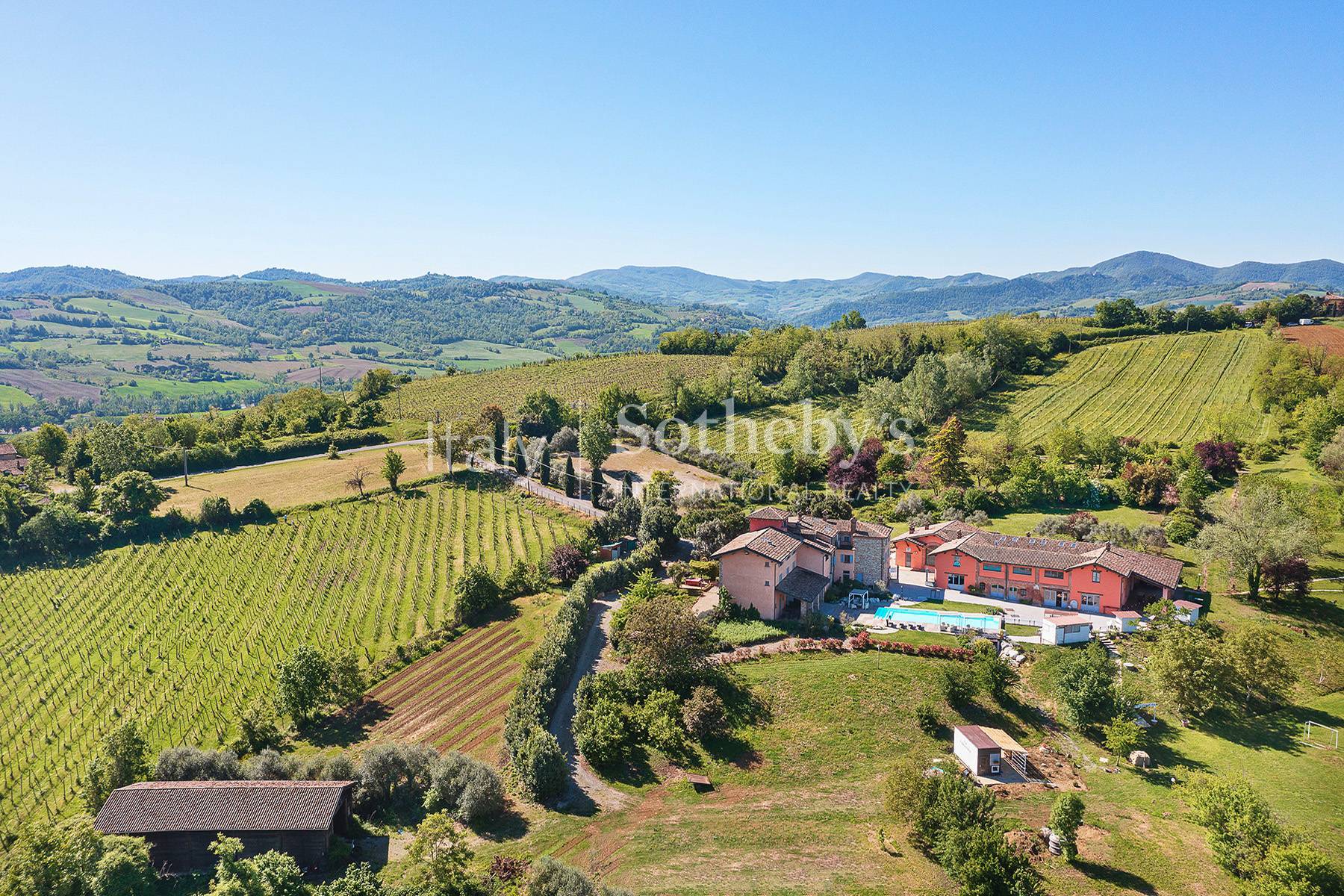  Farmhouse among the Vineyards of the Val Tidone south of Milan - 物件實景