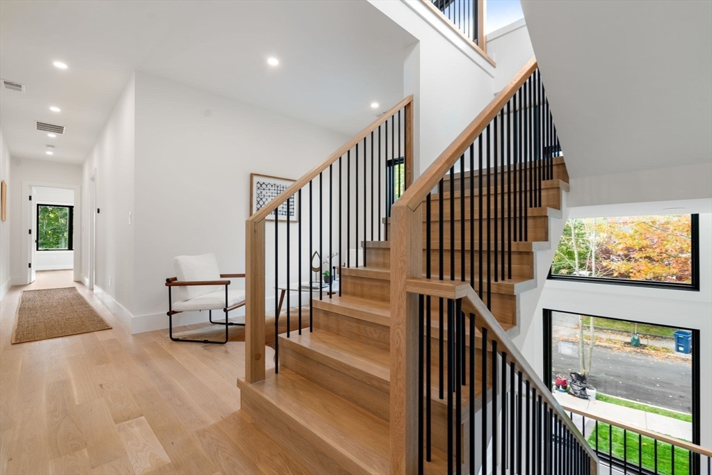Newton, Massachusetts, 02465, United States, 6 Bedrooms Bedrooms, ,7 BathroomsBathrooms,Residential,For Sale,1730444