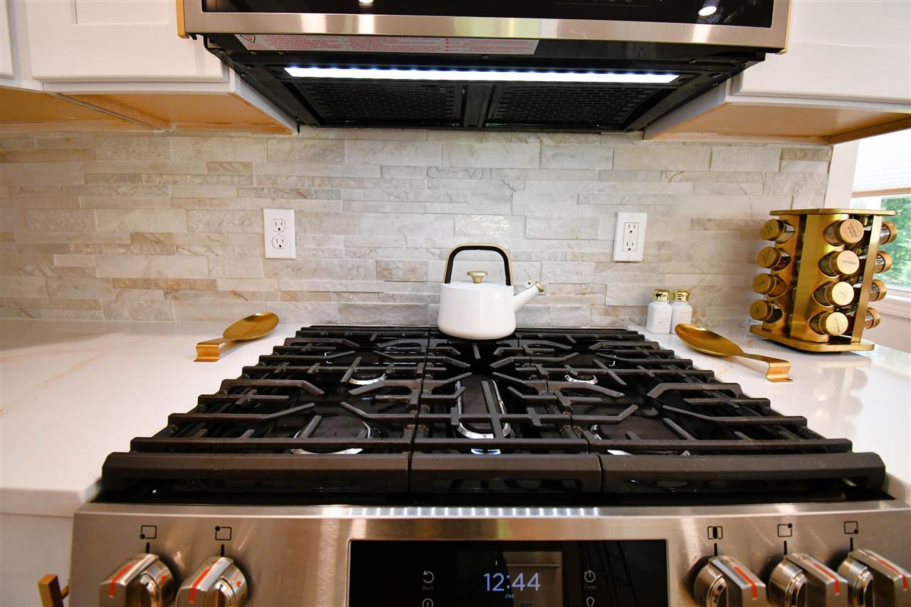 Alanson, Michigan, 49706, United States, 5 Bedrooms Bedrooms, ,3 BathroomsBathrooms,Residential,For Sale,1876087