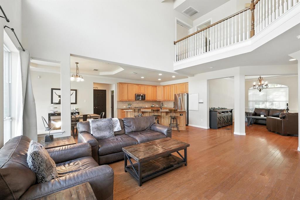 Grand Prairie, Texas, 75054, United States, 4 Bedrooms Bedrooms, ,4 BathroomsBathrooms,Residential,For Sale,1925878