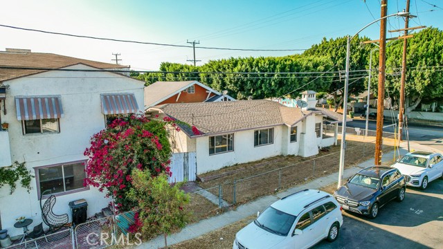 Los Angeles, California, 90063, United States, 6 Bedrooms Bedrooms, ,Residential,For Sale,1922877
