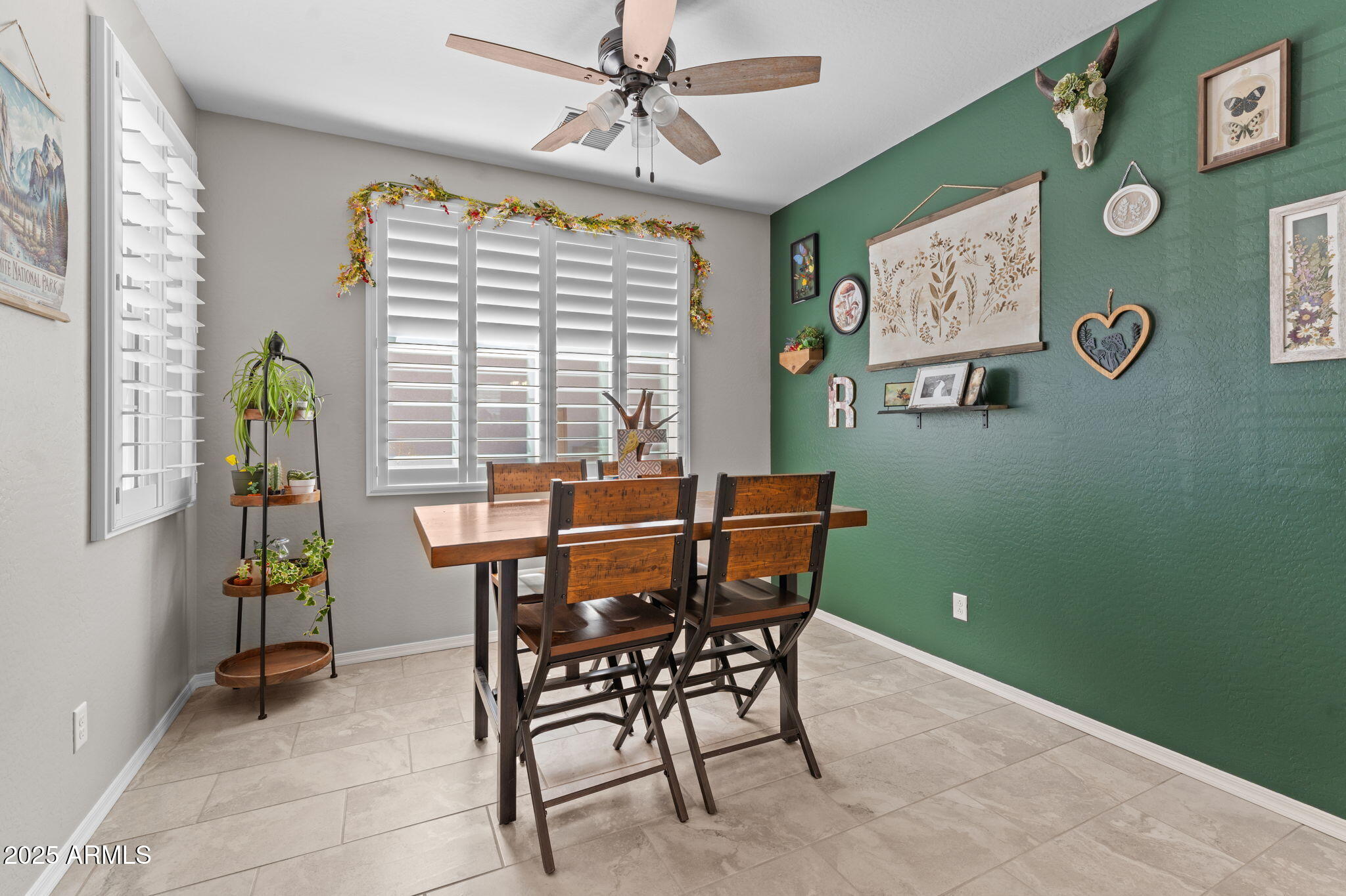 Prescott, Arizona, 86305, United States, 2 Bedrooms Bedrooms, ,2 BathroomsBathrooms,Residential,For Sale,1977514