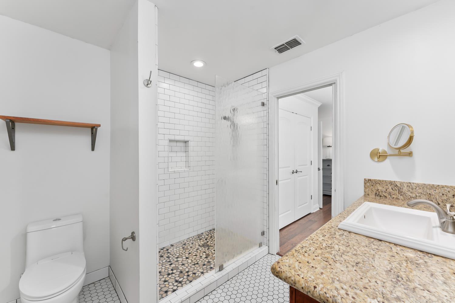 Sacramento, California, 95864, United States, 4 Bedrooms Bedrooms, ,3 BathroomsBathrooms,Residential,For Sale,1906967