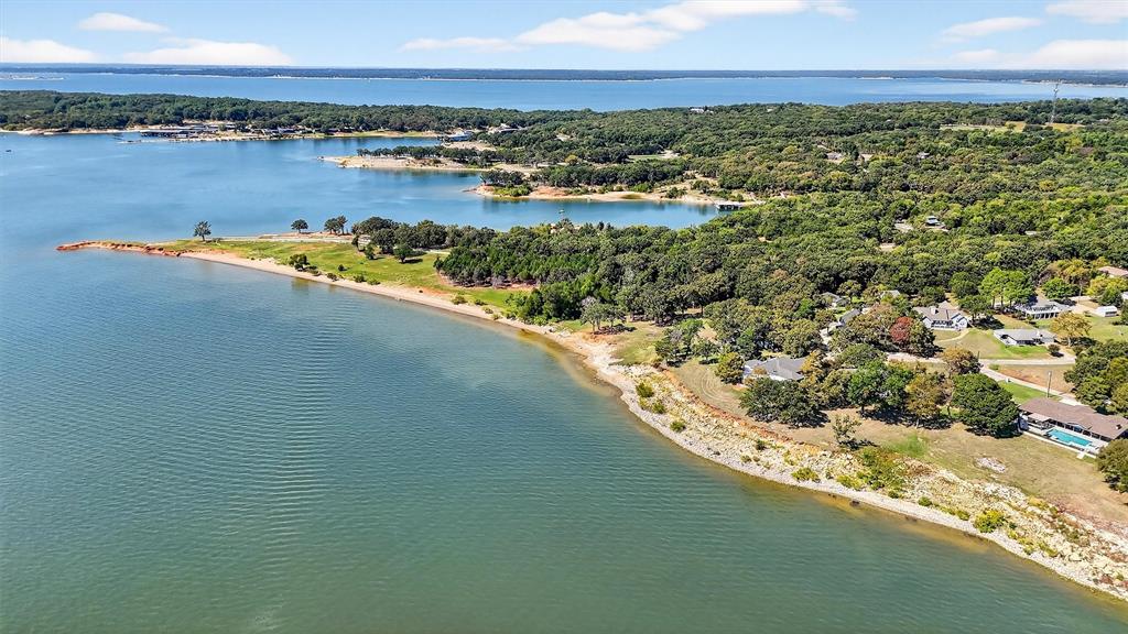 Pottsboro, Texas, 75076, United States, 4 Bedrooms Bedrooms, ,3 BathroomsBathrooms,Residential,For Sale,1974210