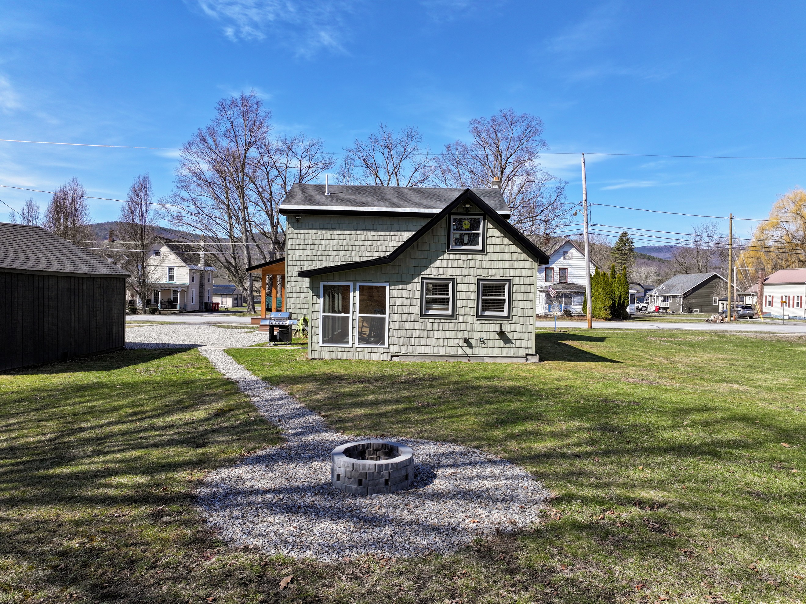  46 Water Street, Ticonderoga, NY, 12883 - 物件實景