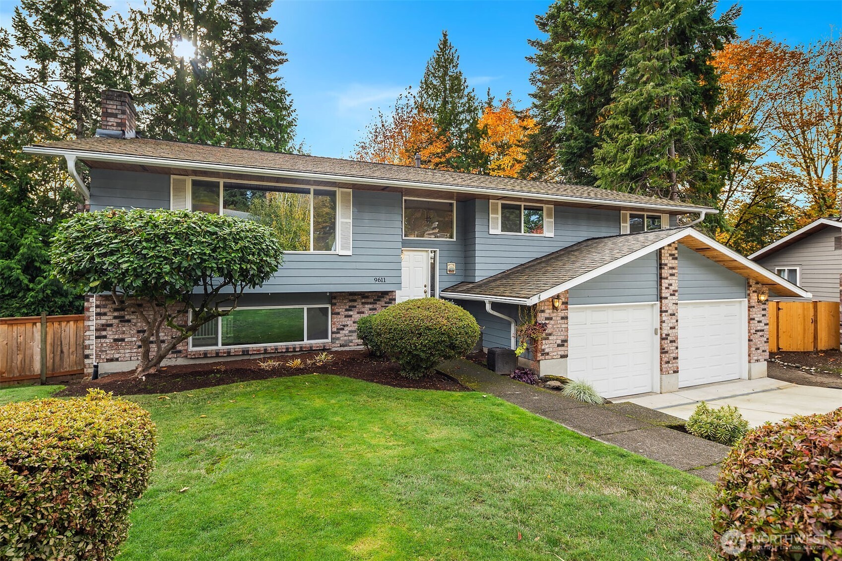 Redmond, Washington, 98052, United States, 3 Bedrooms Bedrooms, ,2 BathroomsBathrooms,Residential,For Sale,1990985