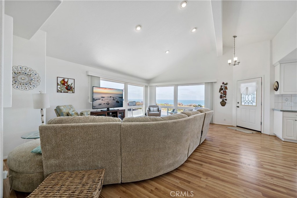 Carlsbad, California, 92011, United States, 2 Bedrooms Bedrooms, ,2 BathroomsBathrooms,Residential,For Sale,1977737