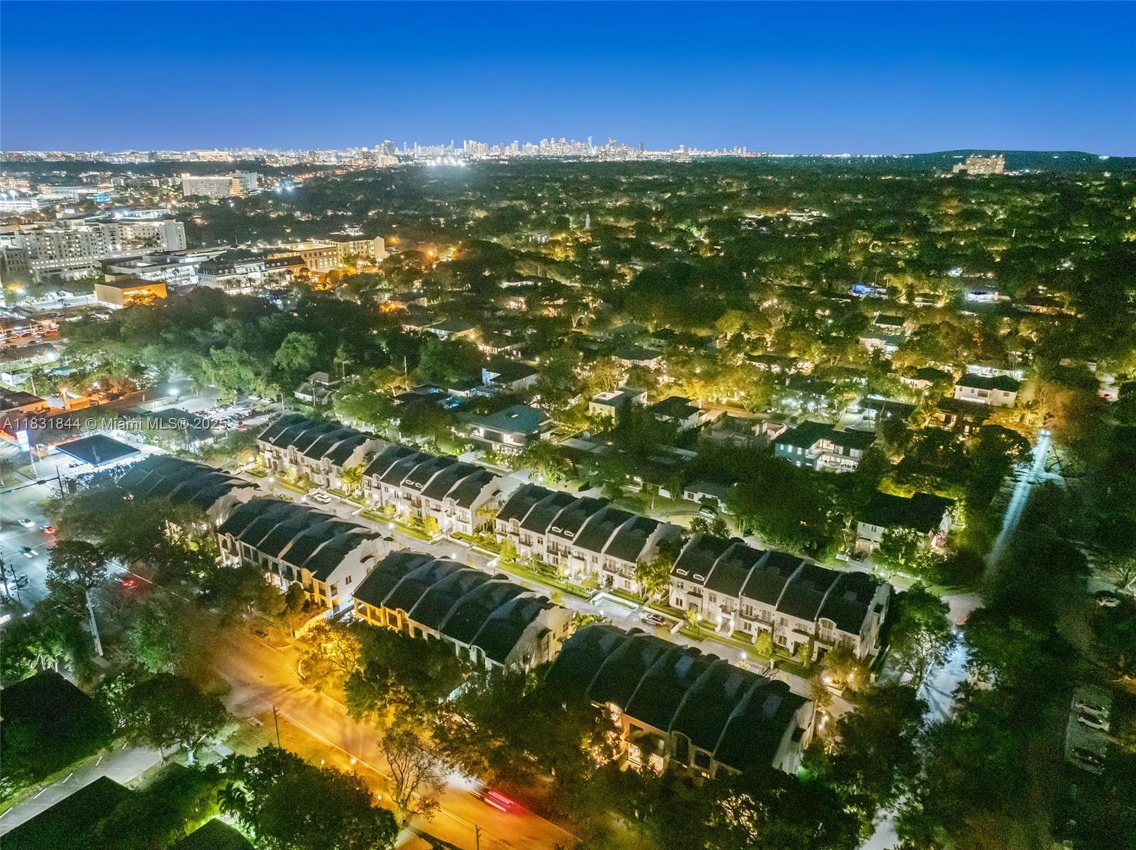Miami, Florida, 33143, United States, 3 Bedrooms Bedrooms, ,4 BathroomsBathrooms,Residential,For Sale,1885416