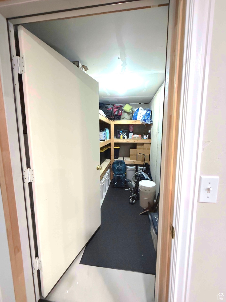 Nibley, Utah, 84321, United States, 5 Bedrooms Bedrooms, ,2 BathroomsBathrooms,Residential,For Sale,1983208