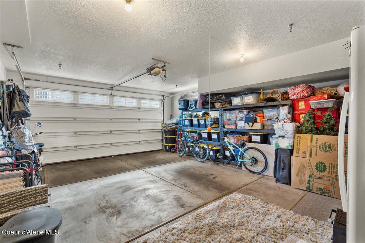 Coeur D'alene, Idaho, 83814, United States, 2 Bedrooms Bedrooms, ,1 BathroomBathrooms,Residential,For Sale,1761897