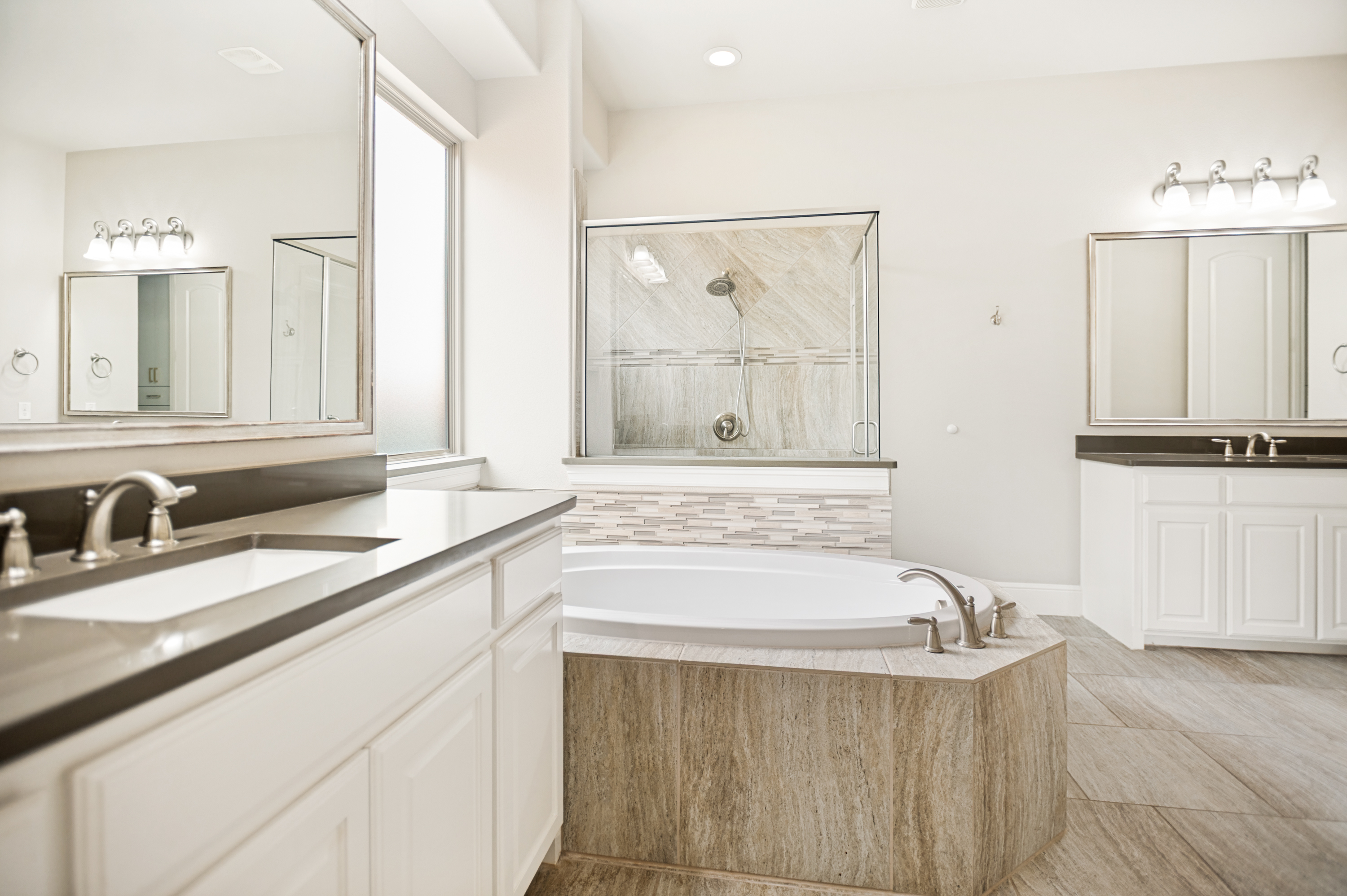  Beautiful One-Story Home is Refreshed and Move-in Ready - 物件實景