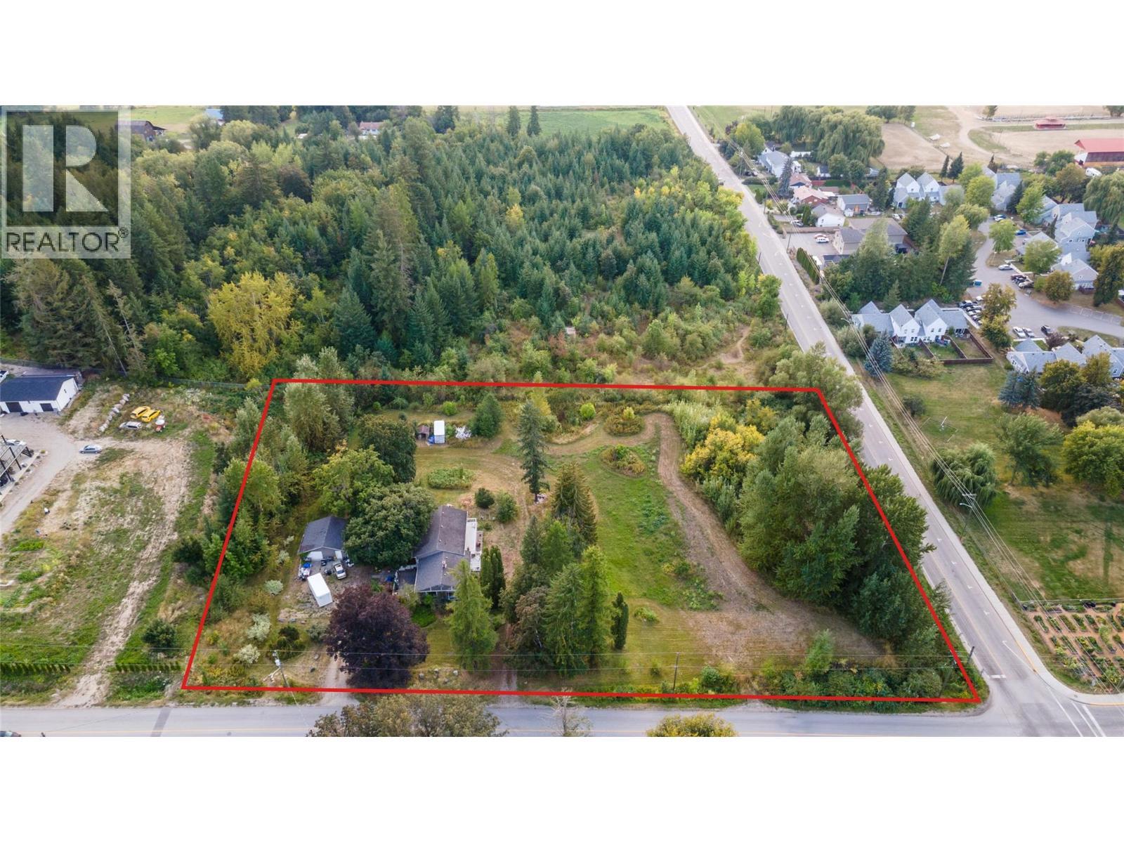 SALMON ARM, British Columbia, V1E 1J3, CA, 4 Bedrooms Bedrooms, ,2 BathroomsBathrooms,Residential,For Sale,1950734