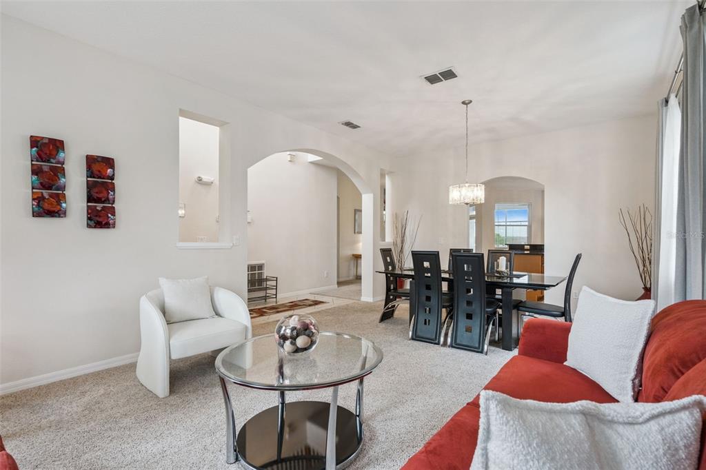 Davenport, Florida, 33897, United States, 5 Bedrooms Bedrooms, ,3 BathroomsBathrooms,Residential,For Sale,1966625