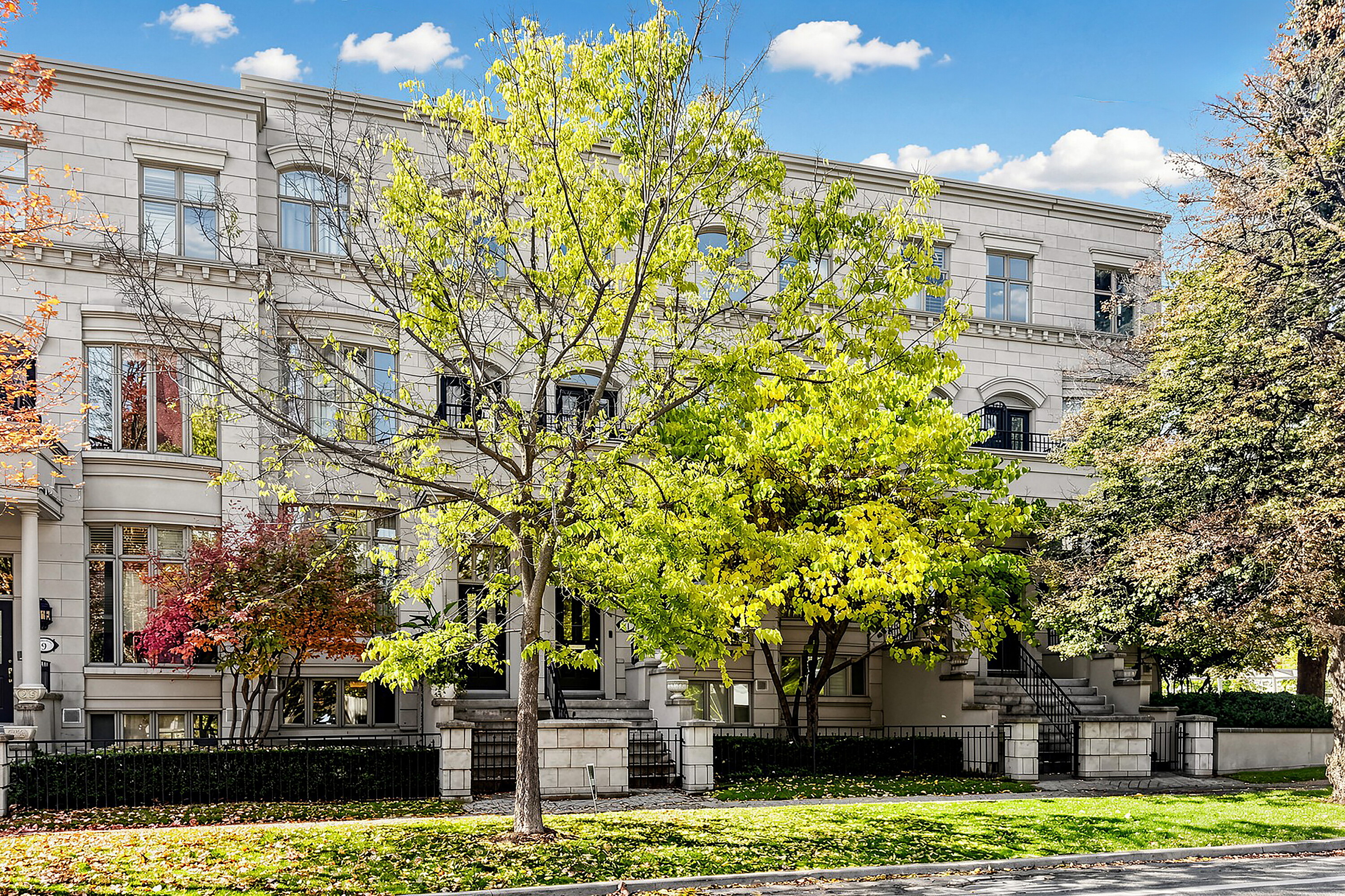  Elegant Townhome in South Hill - 物件實景