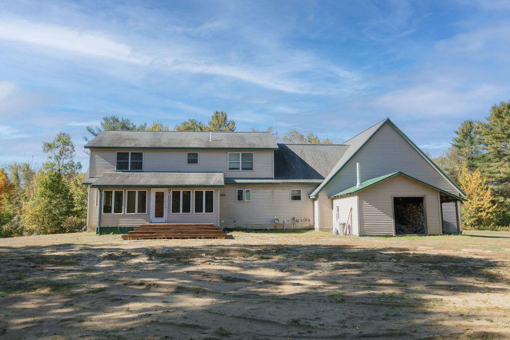 Jay, Maine, 04239, United States, 4 Bedrooms Bedrooms, ,3 BathroomsBathrooms,Residential,For Sale,1954491