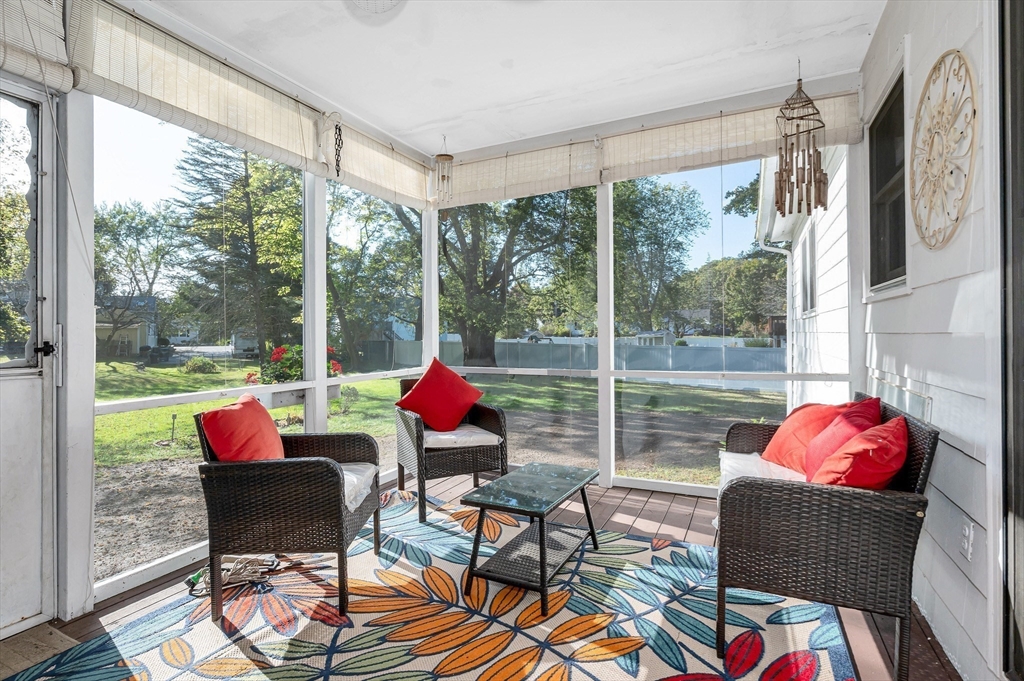 Tewksbury, Massachusetts, 01876, United States, 3 Bedrooms Bedrooms, ,1 BathroomBathrooms,Residential,For Sale,1973769