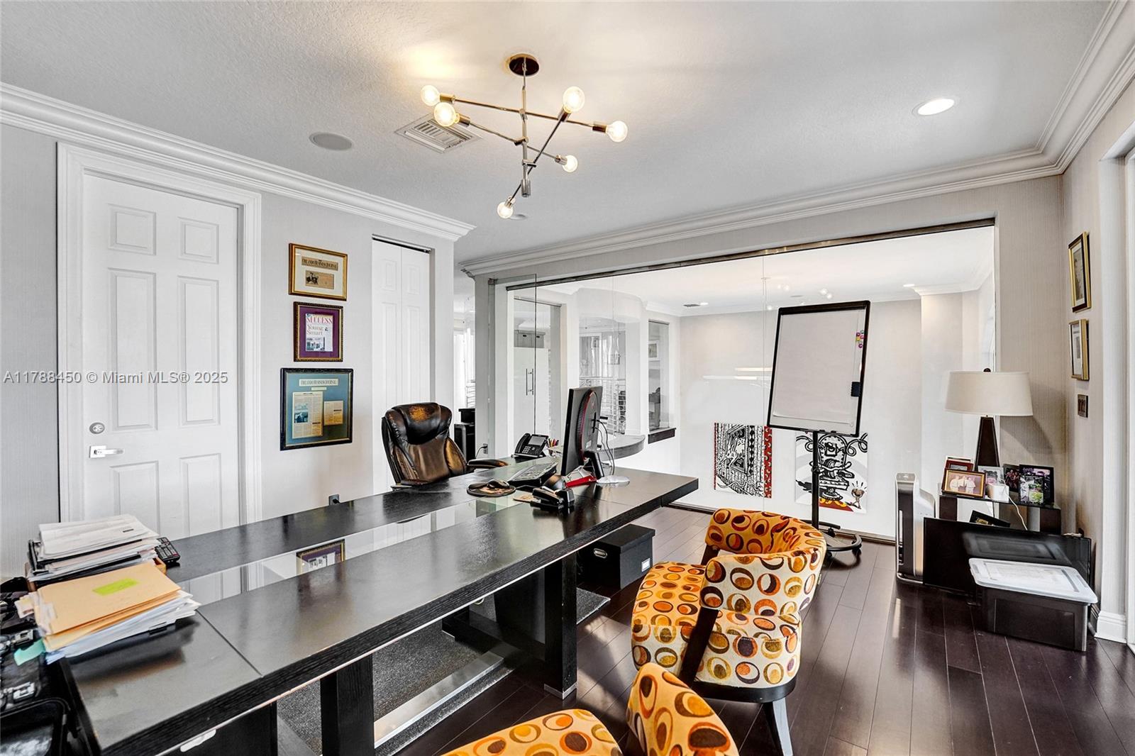 Davie, Florida, 33330, United States, 6 Bedrooms Bedrooms, ,6 BathroomsBathrooms,Residential,For Sale,1908596