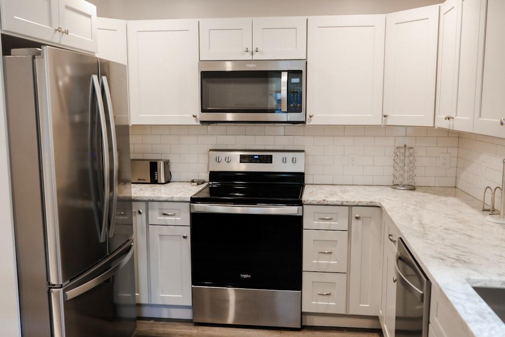 Westerly, Rhode Island, 02891, United States, 3 Bedrooms Bedrooms, ,2 BathroomsBathrooms,Residential,For Sale,1958331