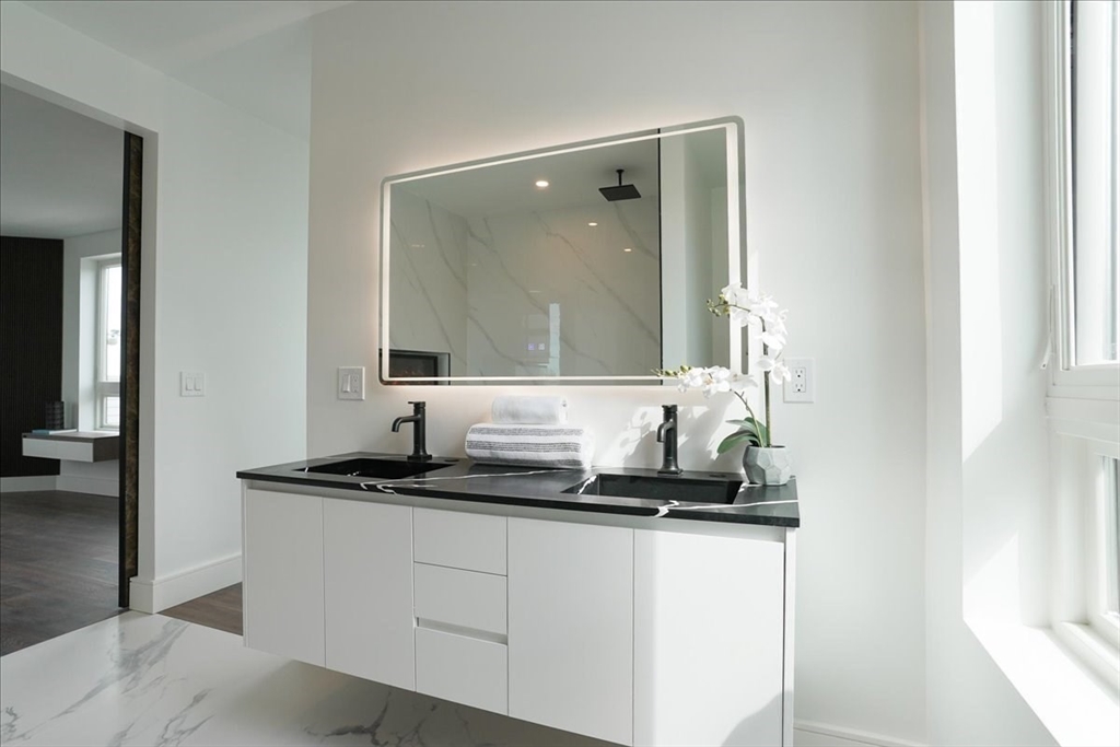 Boston, Massachusetts, 02125, United States, 4 Bedrooms Bedrooms, ,3 BathroomsBathrooms,Residential,For Sale,1975073