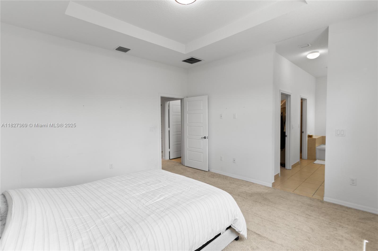Miami, Florida, 33179, United States, 3 Bedrooms Bedrooms, ,3 BathroomsBathrooms,Residential,For Sale,1868662