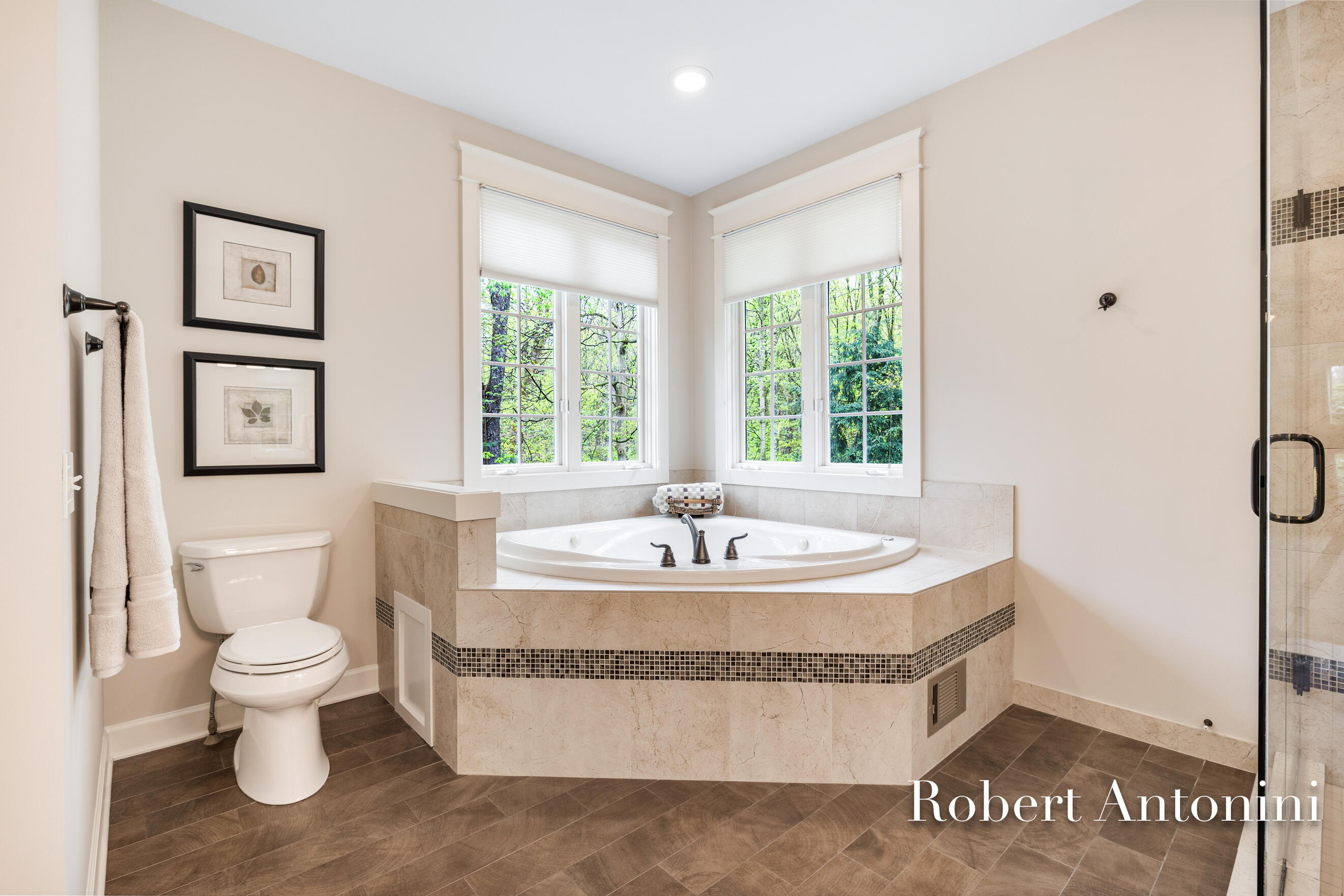 Grand Rapids, Michigan, 49525, United States, 5 Bedrooms Bedrooms, ,4 BathroomsBathrooms,Residential,For Sale,1837852