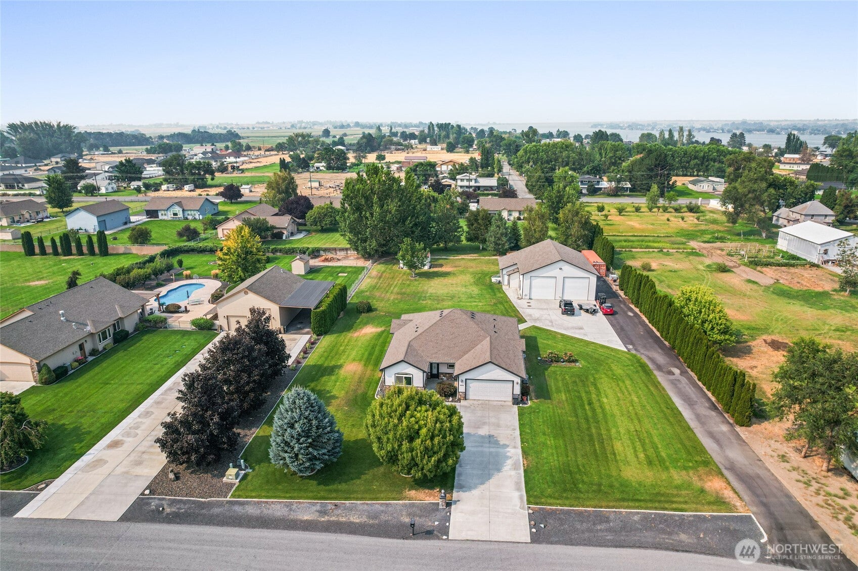 Road I , Moses Lake, WA 98837