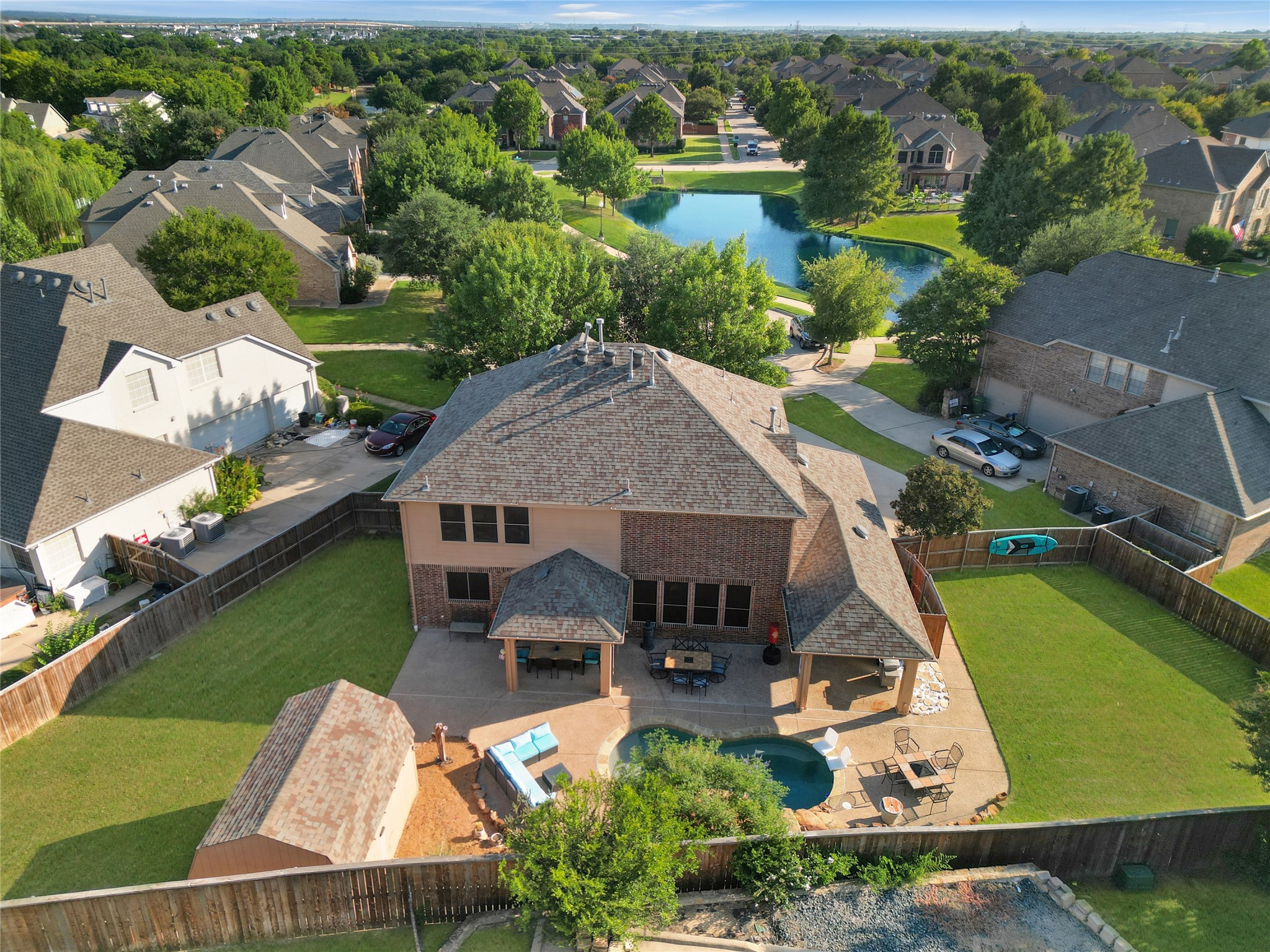 North Richland Hills, Texas, 76180, United States, 5 Bedrooms Bedrooms, ,4 BathroomsBathrooms,Residential,For Sale,1946878