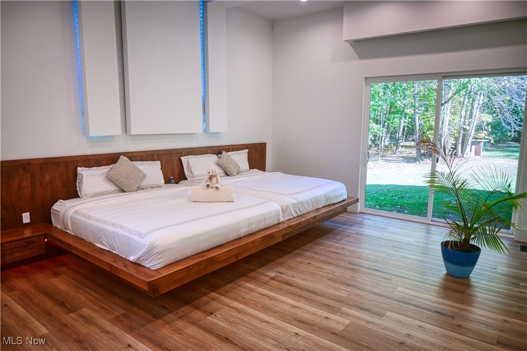 Medina, Ohio, 44256, United States, 5 Bedrooms Bedrooms, ,5 BathroomsBathrooms,Residential,For Sale,1976379