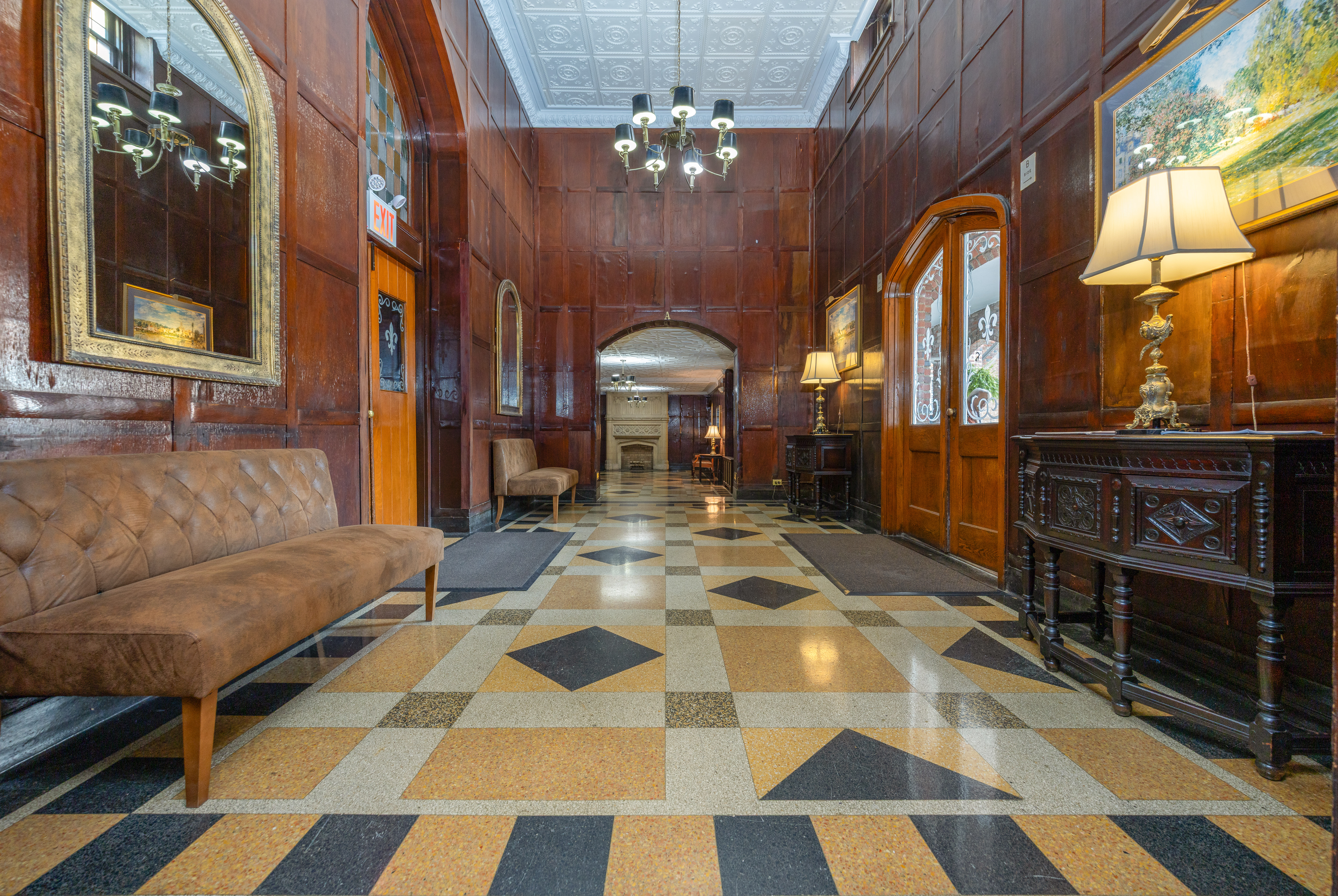  270 Bronxville Road - 物件實景