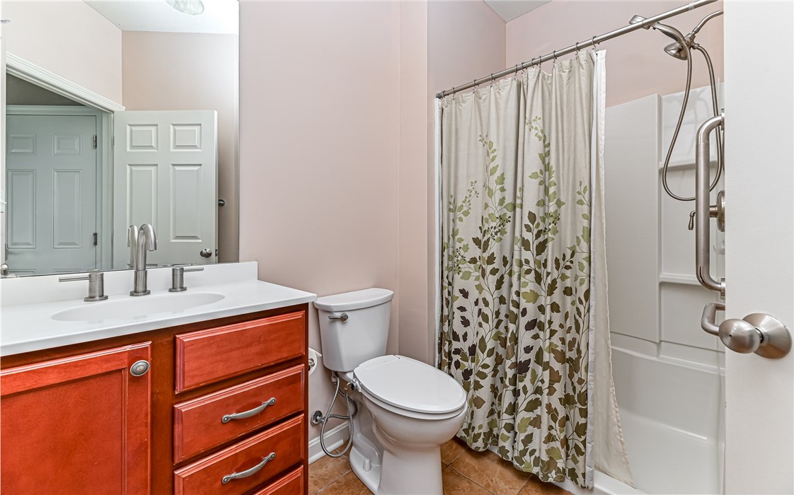 Richland, Pennsylvania, 15044, United States, 3 Bedrooms Bedrooms, ,3 BathroomsBathrooms,Residential,For Sale,1991819