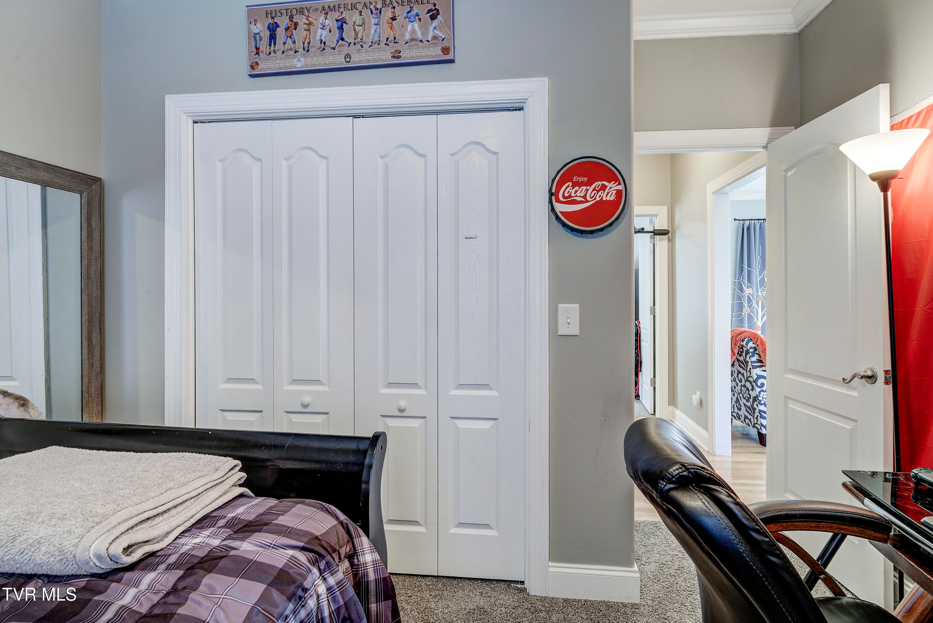 Johnson City, Tennessee, 37604, United States, 5 Bedrooms Bedrooms, ,3 BathroomsBathrooms,Residential,For Sale,1964815