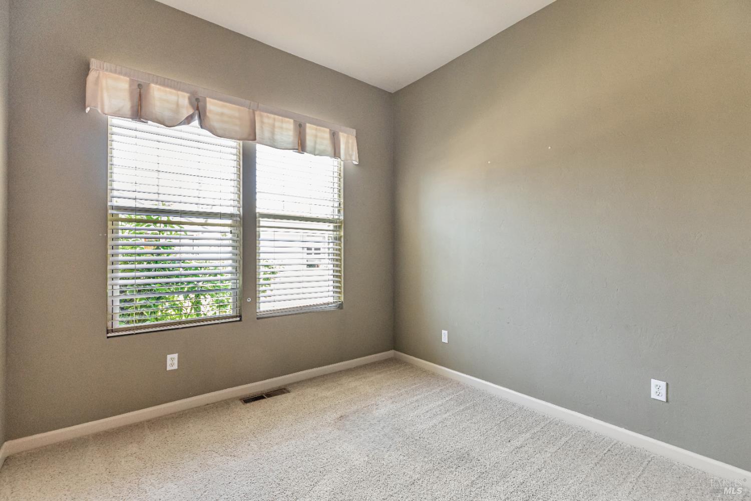 Santa Rosa, California, 95403, United States, 3 Bedrooms Bedrooms, ,2 BathroomsBathrooms,Residential,For Sale,1868703