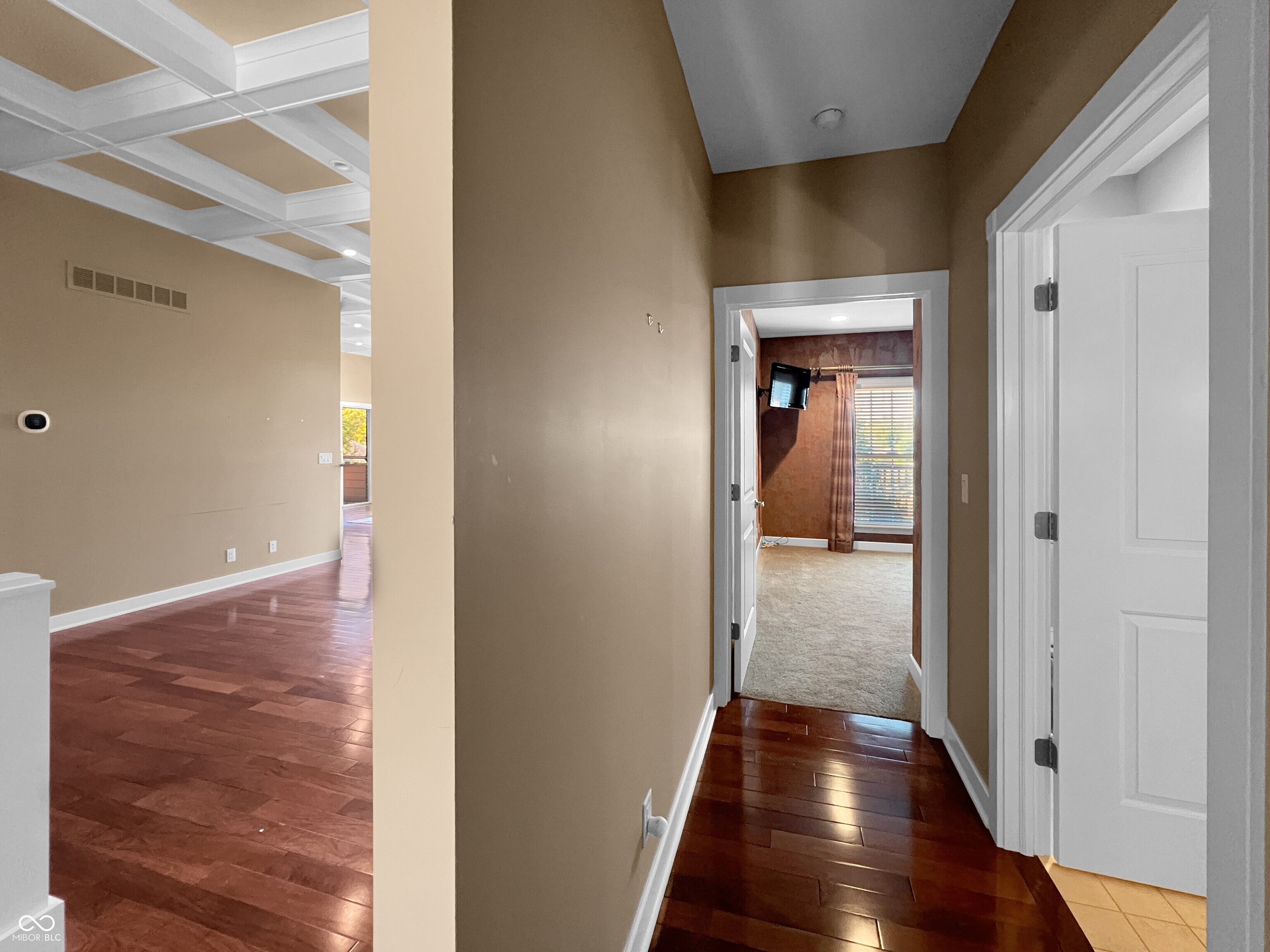 Columbus, Indiana, 47201, United States, 3 Bedrooms Bedrooms, ,3 BathroomsBathrooms,Residential,For Sale,1977125