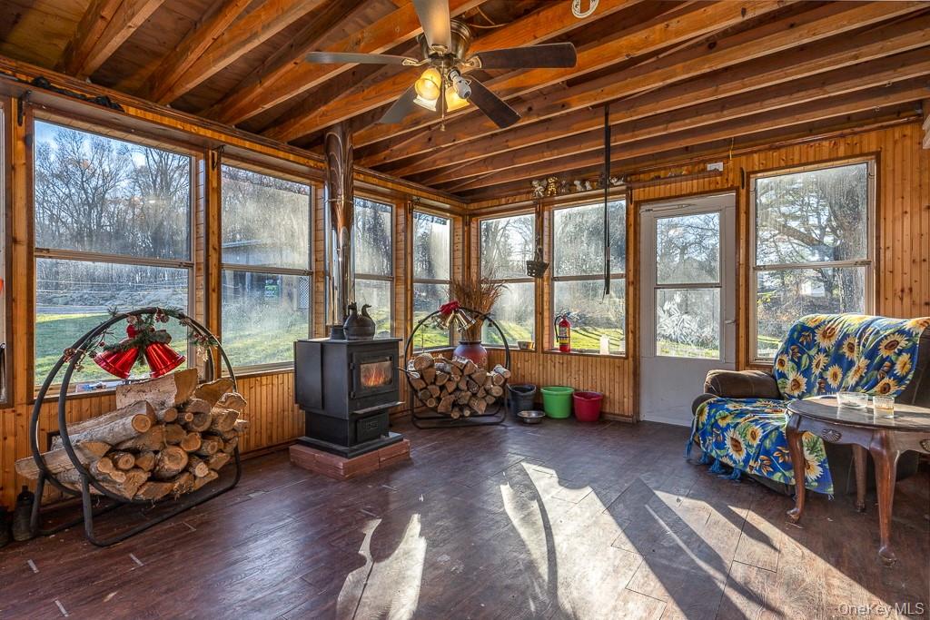 Wallkill, New York, 12589, United States, 4 Bedrooms Bedrooms, ,2 BathroomsBathrooms,Residential,For Sale,1998063