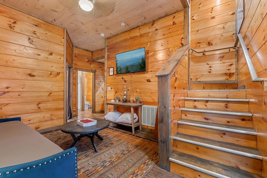 Sevierville, Tennessee, 37876, United States, 3 Bedrooms Bedrooms, ,4 BathroomsBathrooms,Residential,For Sale,1936996
