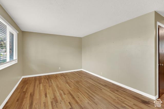 Sandy, Utah, 84093, United States, 4 Bedrooms Bedrooms, ,2 BathroomsBathrooms,Residential,For Sale,1983910