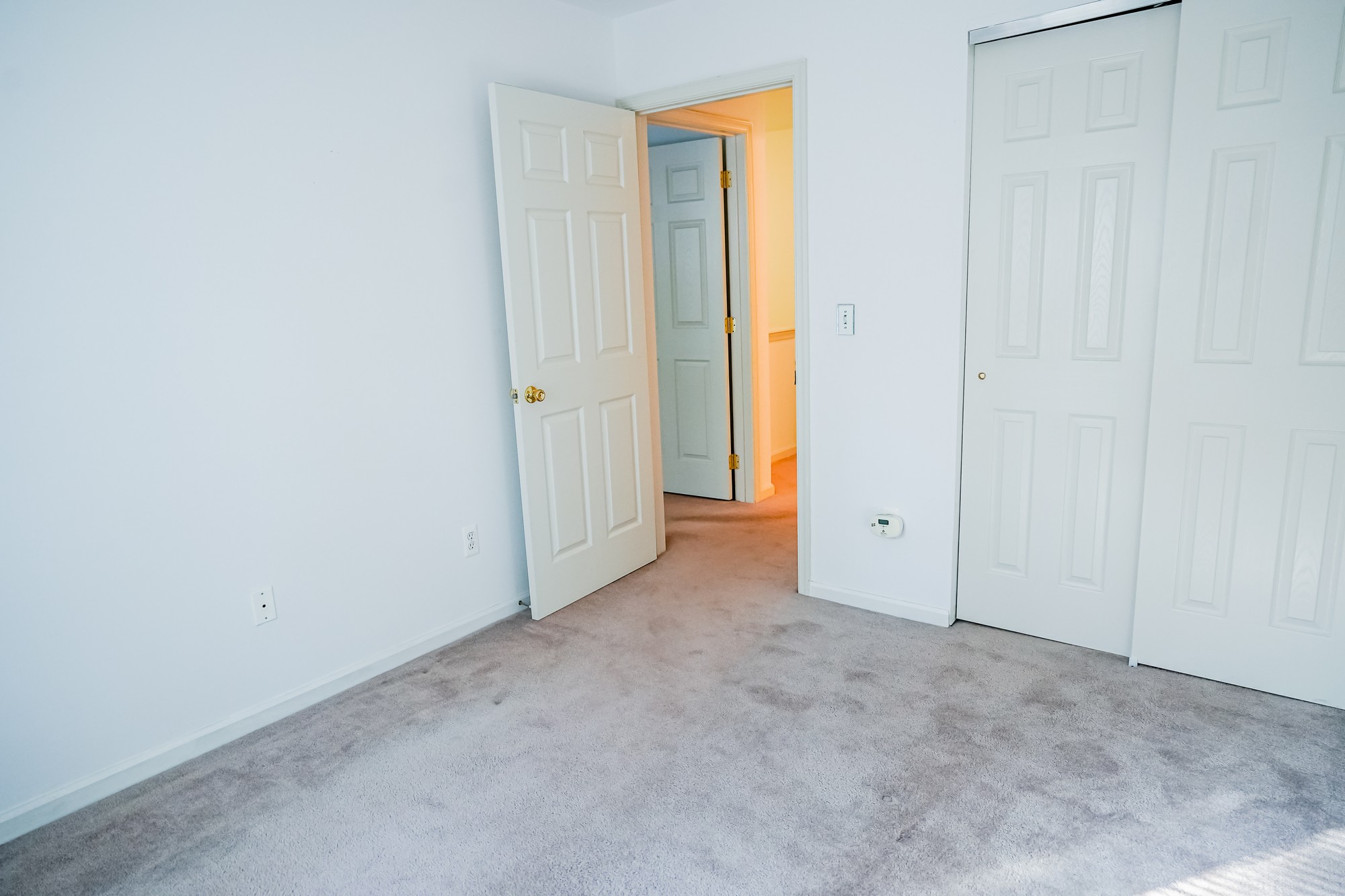  Spacious Townhome Overlooking the Woods - 物件實景